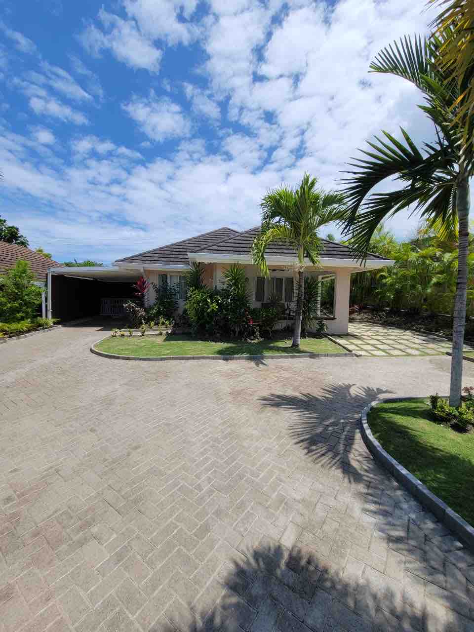 Contemporary Paradise near Ocho Rios