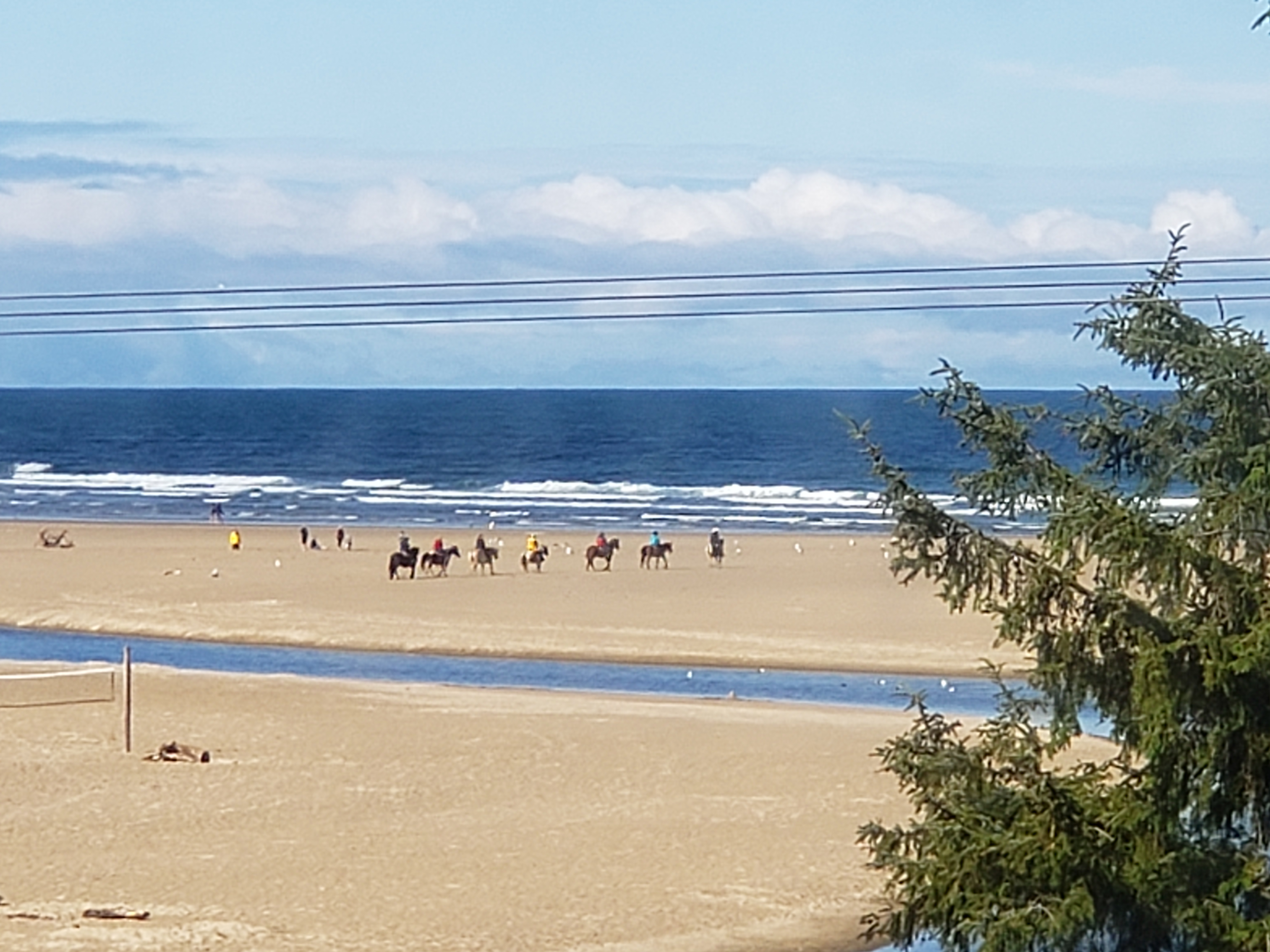 Great location, close to the beach and town.