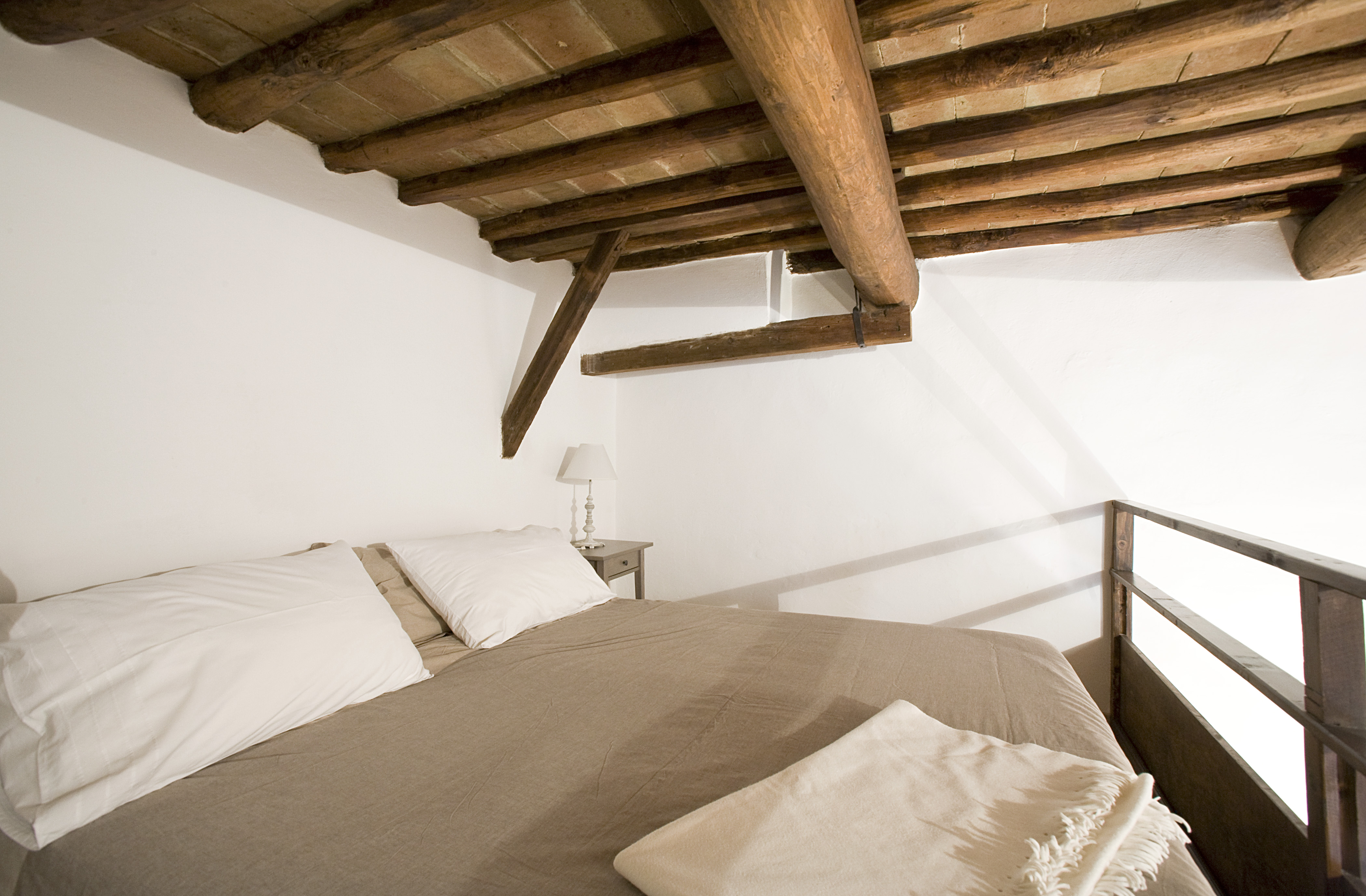 Characteristic apartment in the heart of Florence Apartments for Rent
