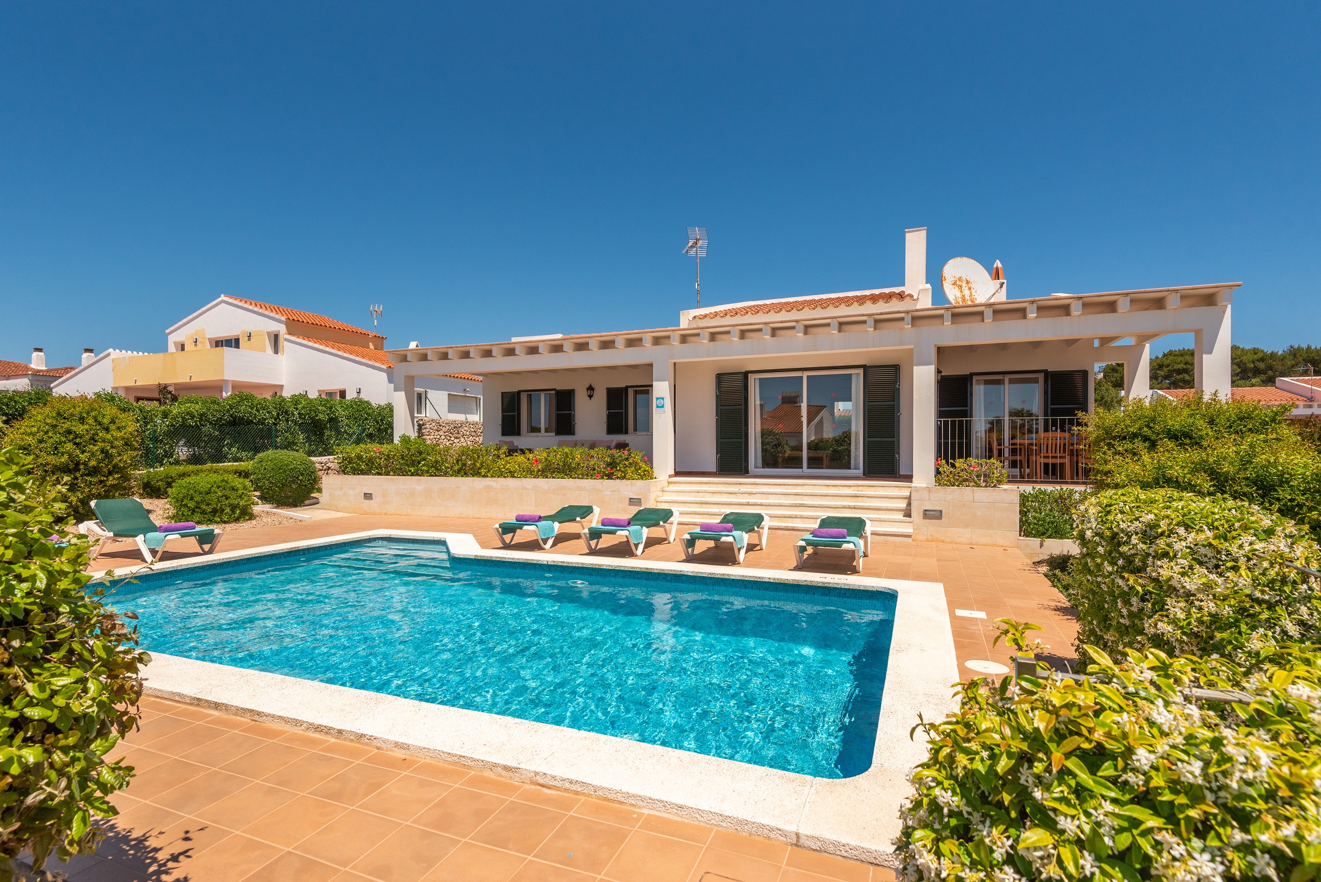 Villa Poppy. Private pool, Full AC & Wifi, Menorca