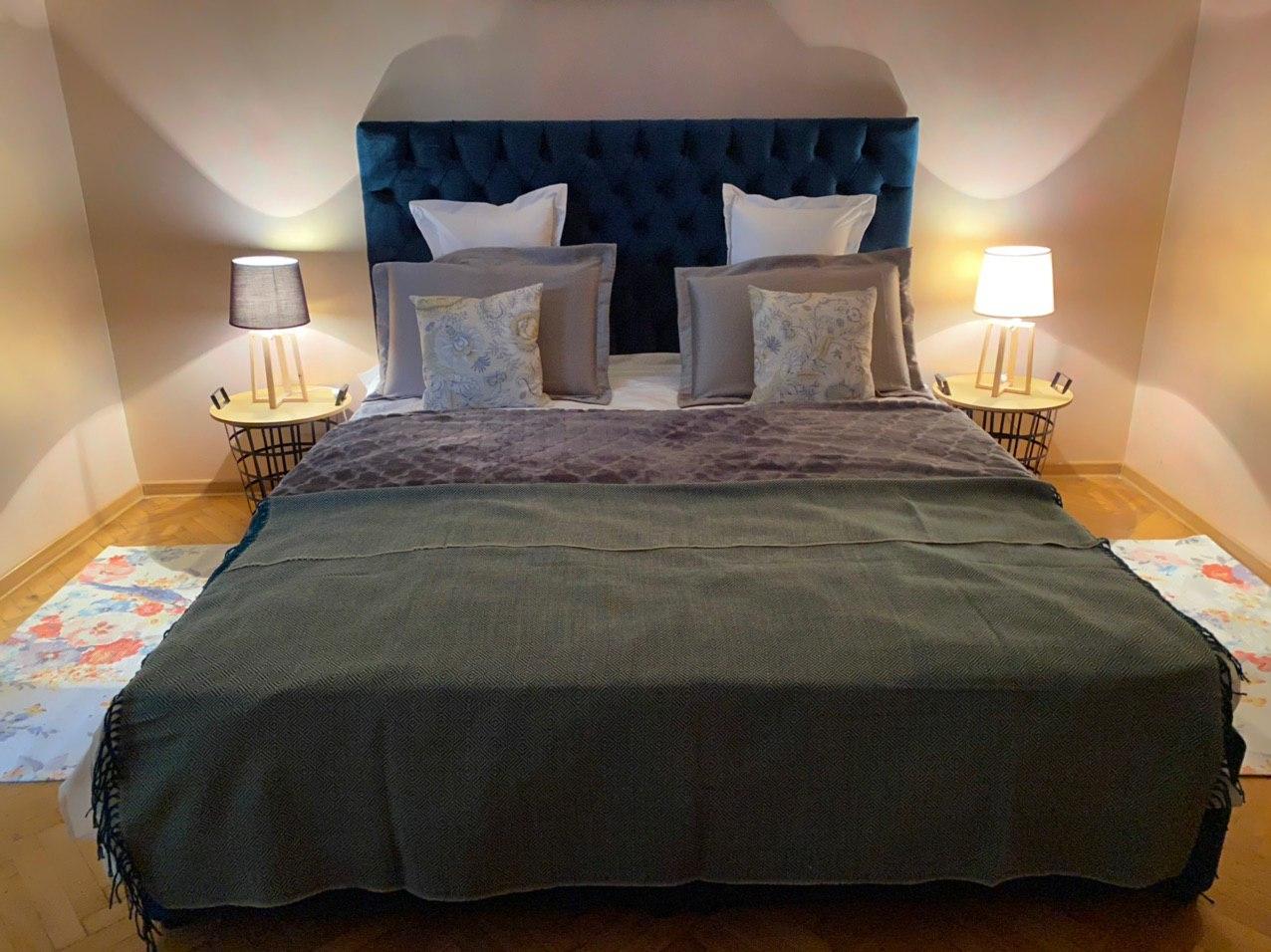 VIP Apartment on Schiller Street (Центр-Театр )