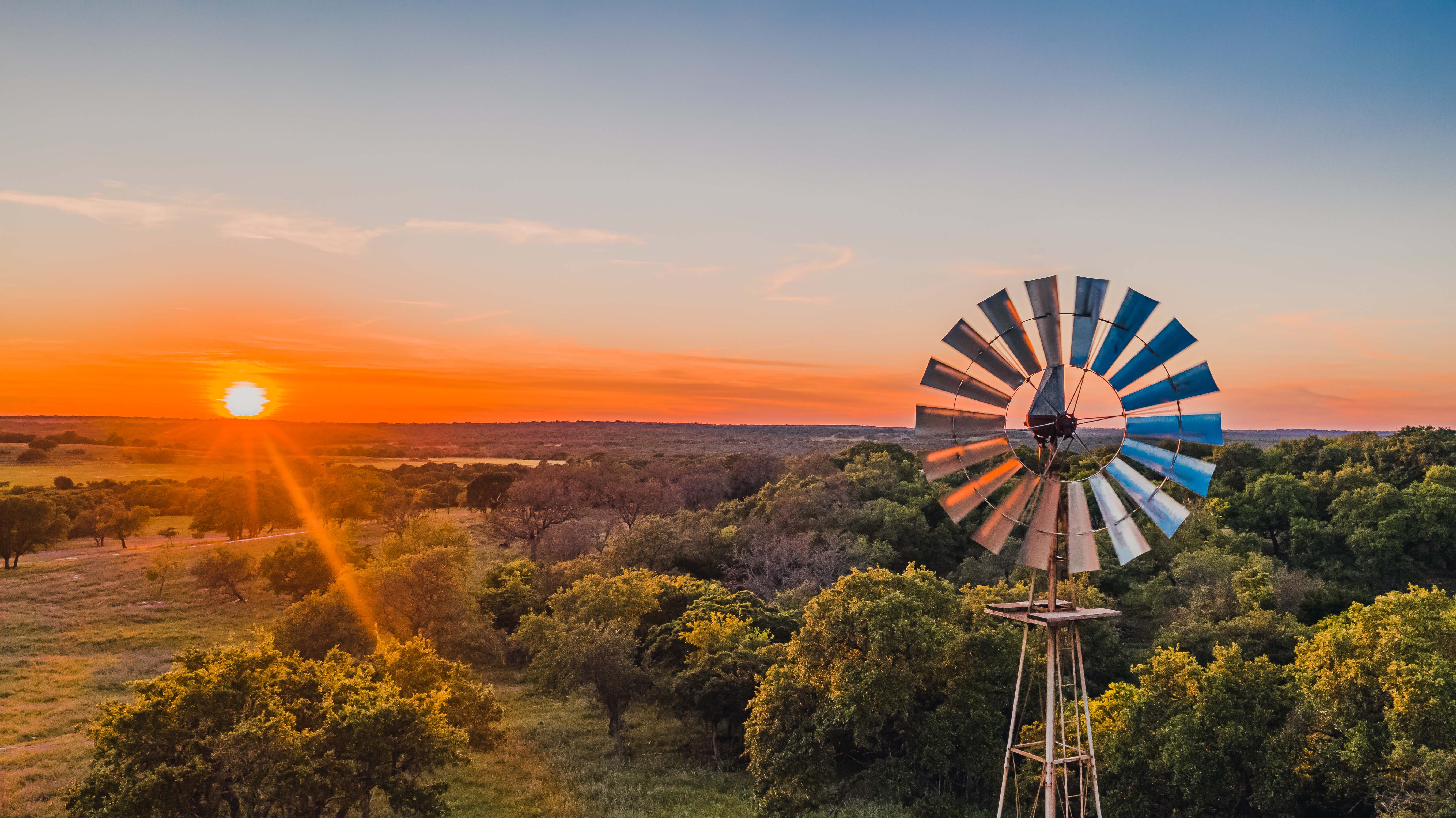 Farmhouse Tres Molinos Ranches for Rent in Harper, Texas, United