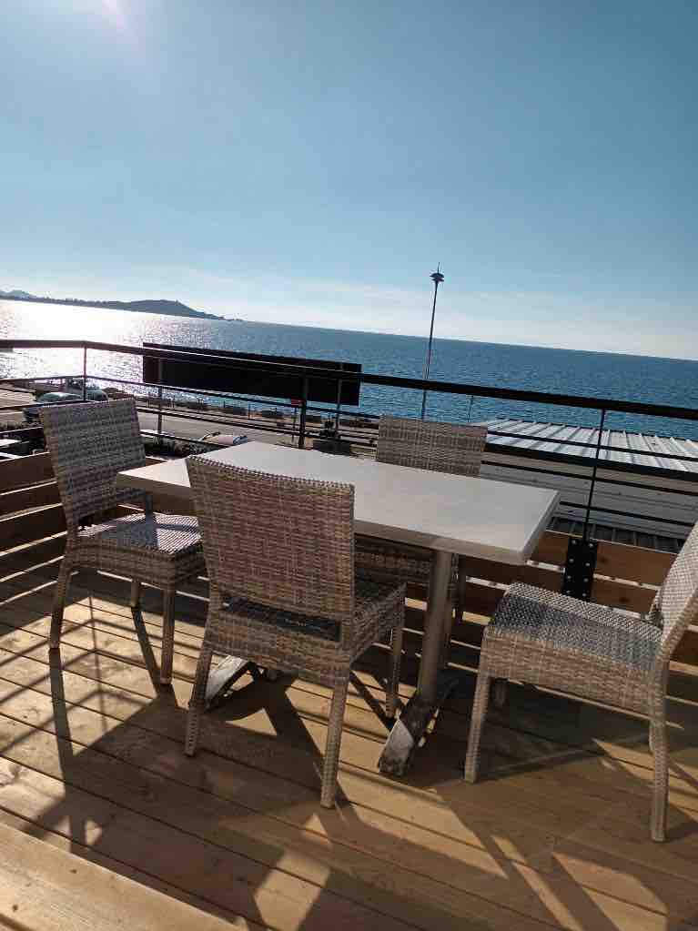 F3  Beachfront Agosta Beach (N2)