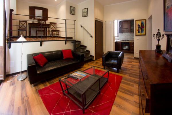 2 bedrooms 1 bathroom aparment with 2 balconies