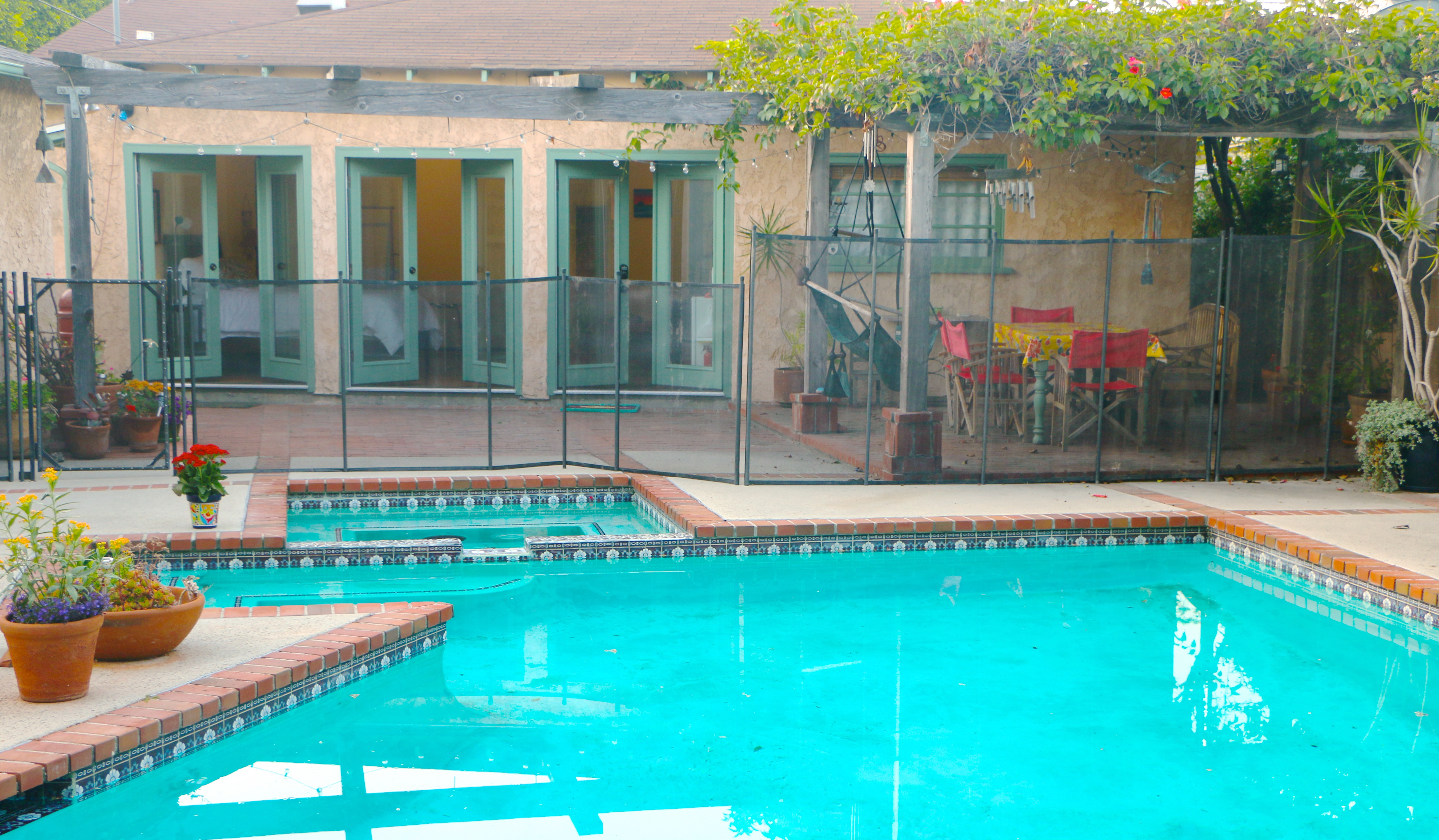 Poolside Spacious Room, Private Entrance and Bath