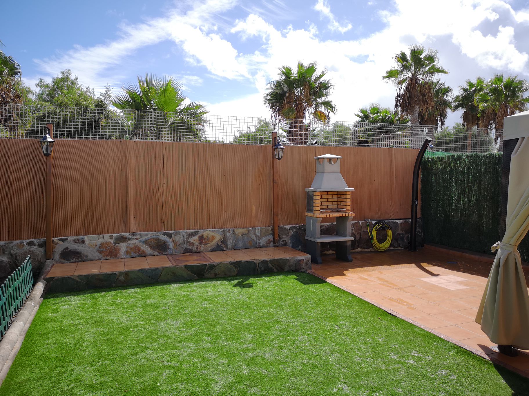 Bungalow to disconnect