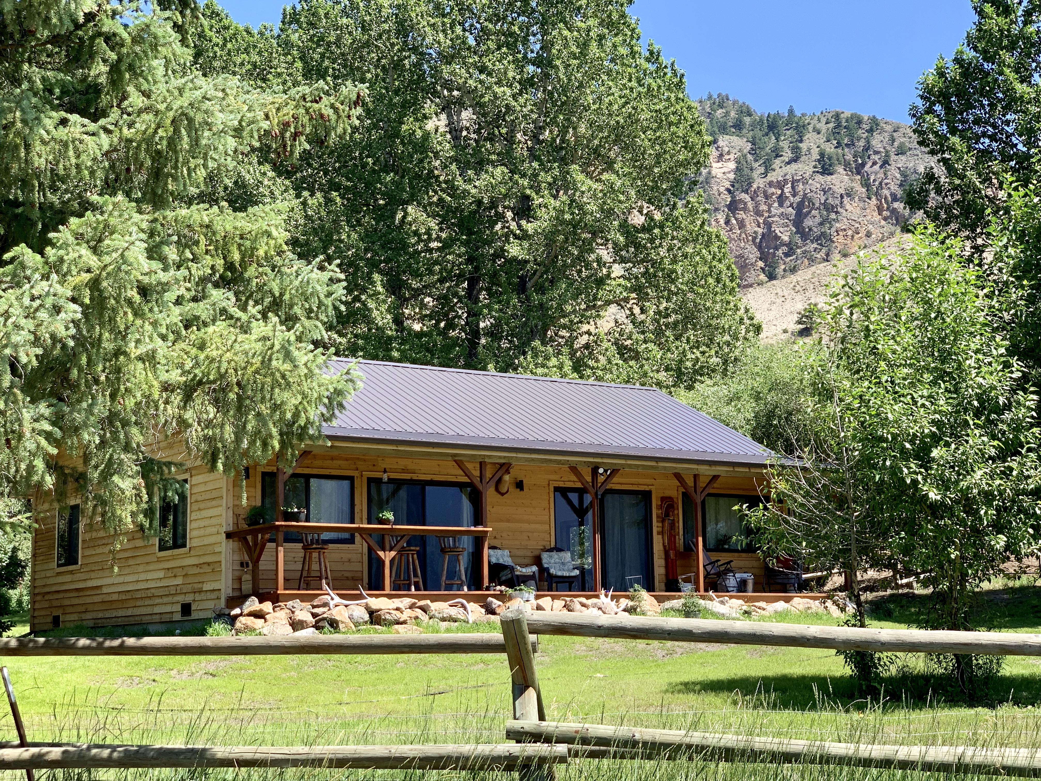 Sage Cabin@ Little Trail Creek Cabins Yellowstone