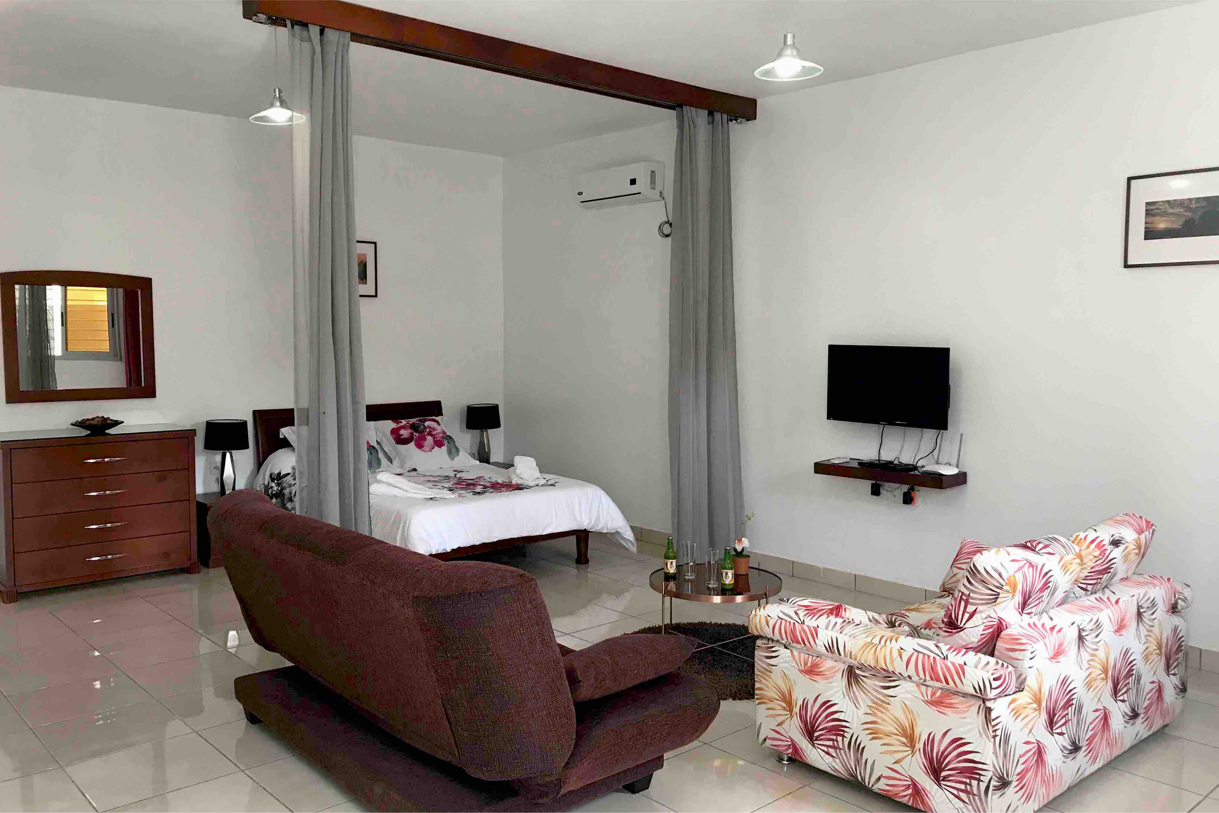 Charming furnished studio in the heart of Biétry 1