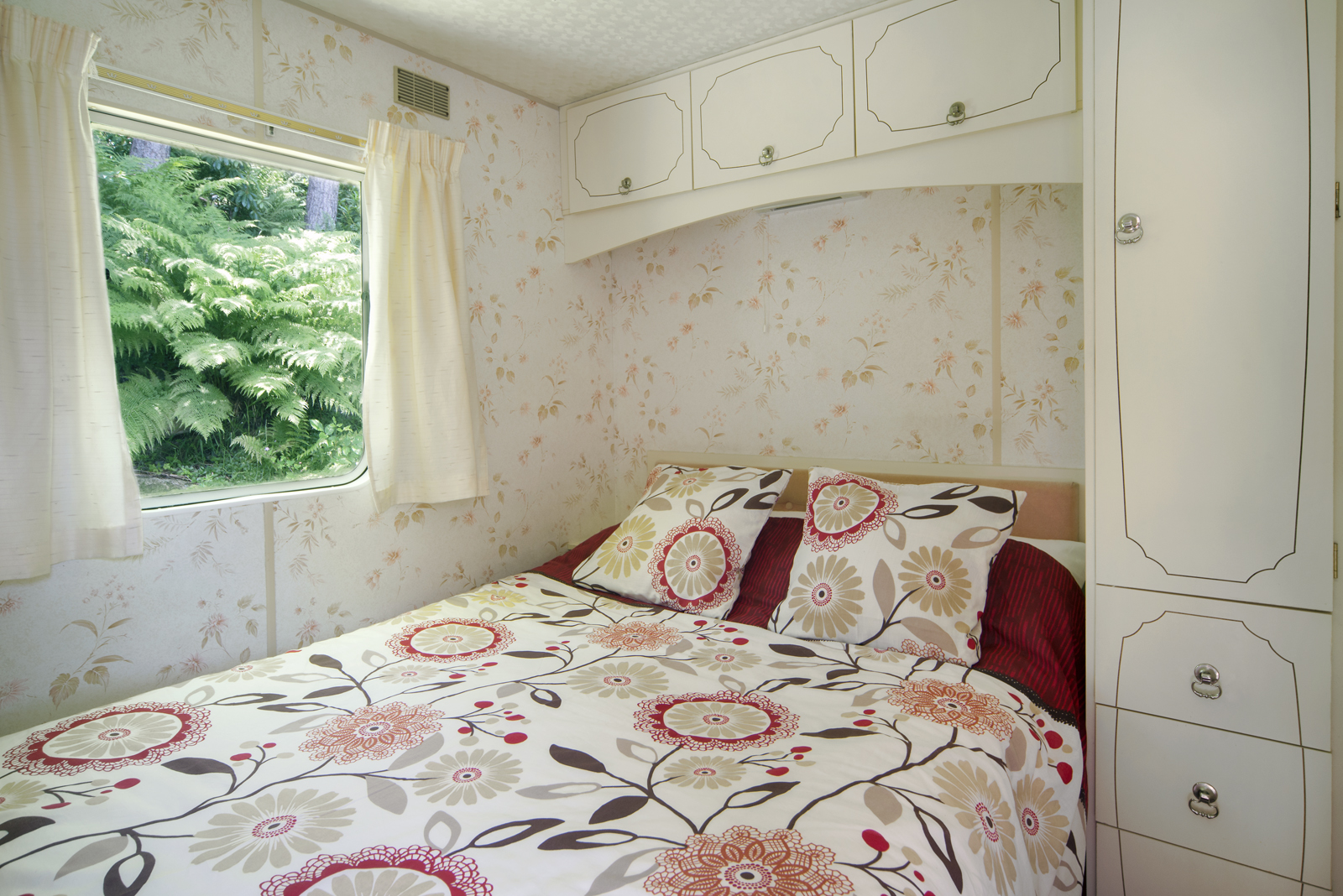 Retro caravan in nature's paradise! Campervans/Motorhomes for Rent in