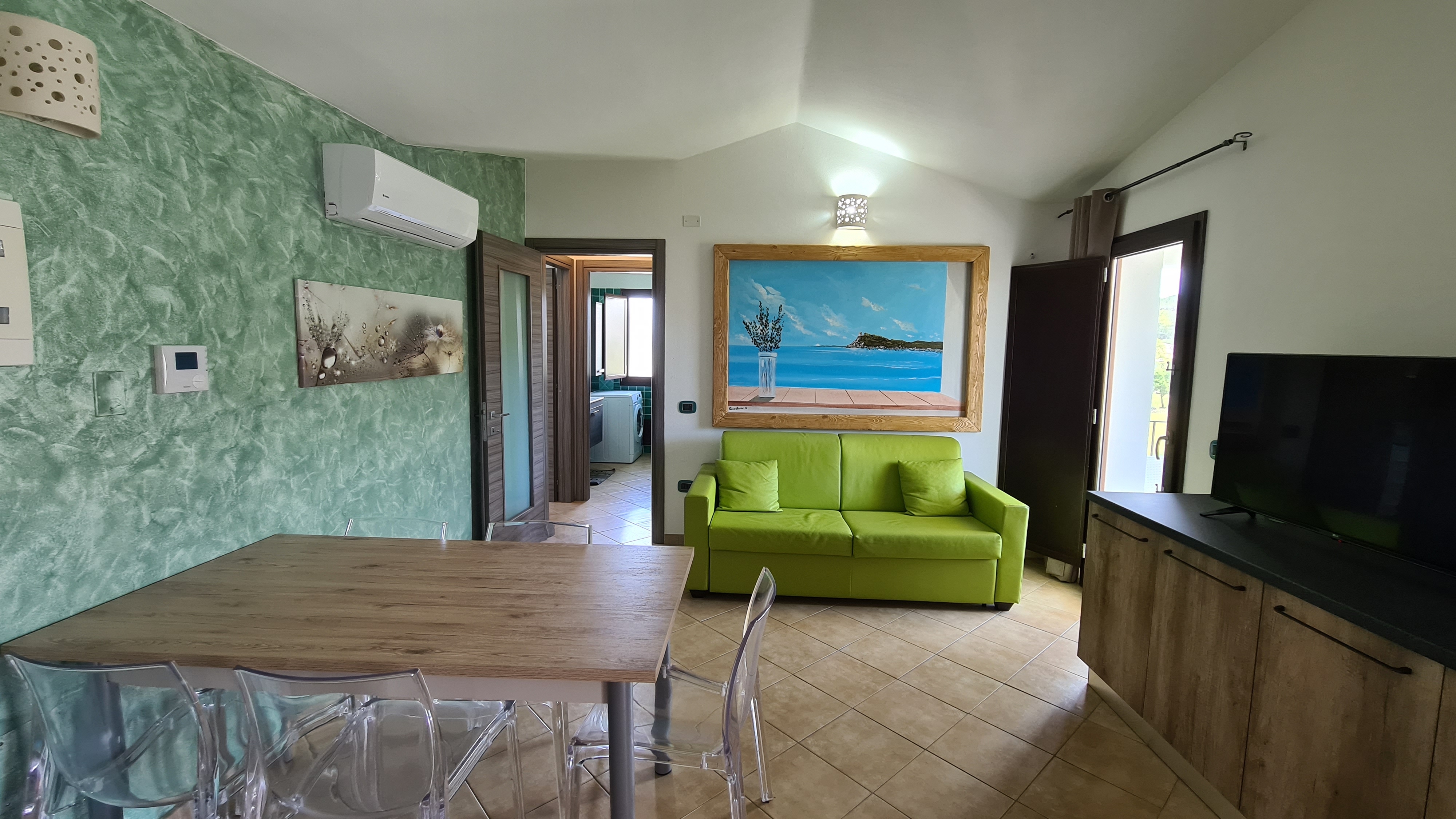 Brand new penthouse 400 meters from the sea.