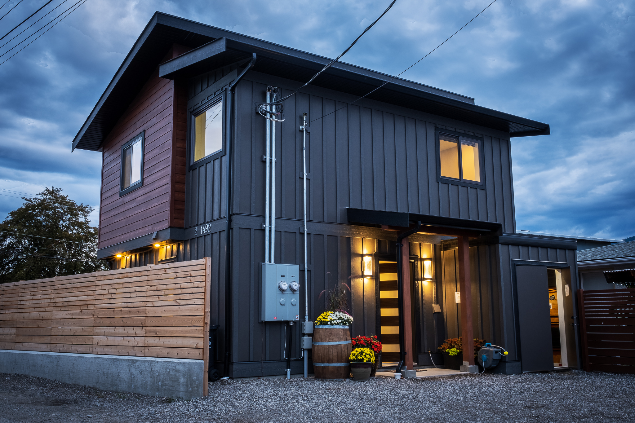 Trail House NEW 2 bed 3 bath w/secure bike storage