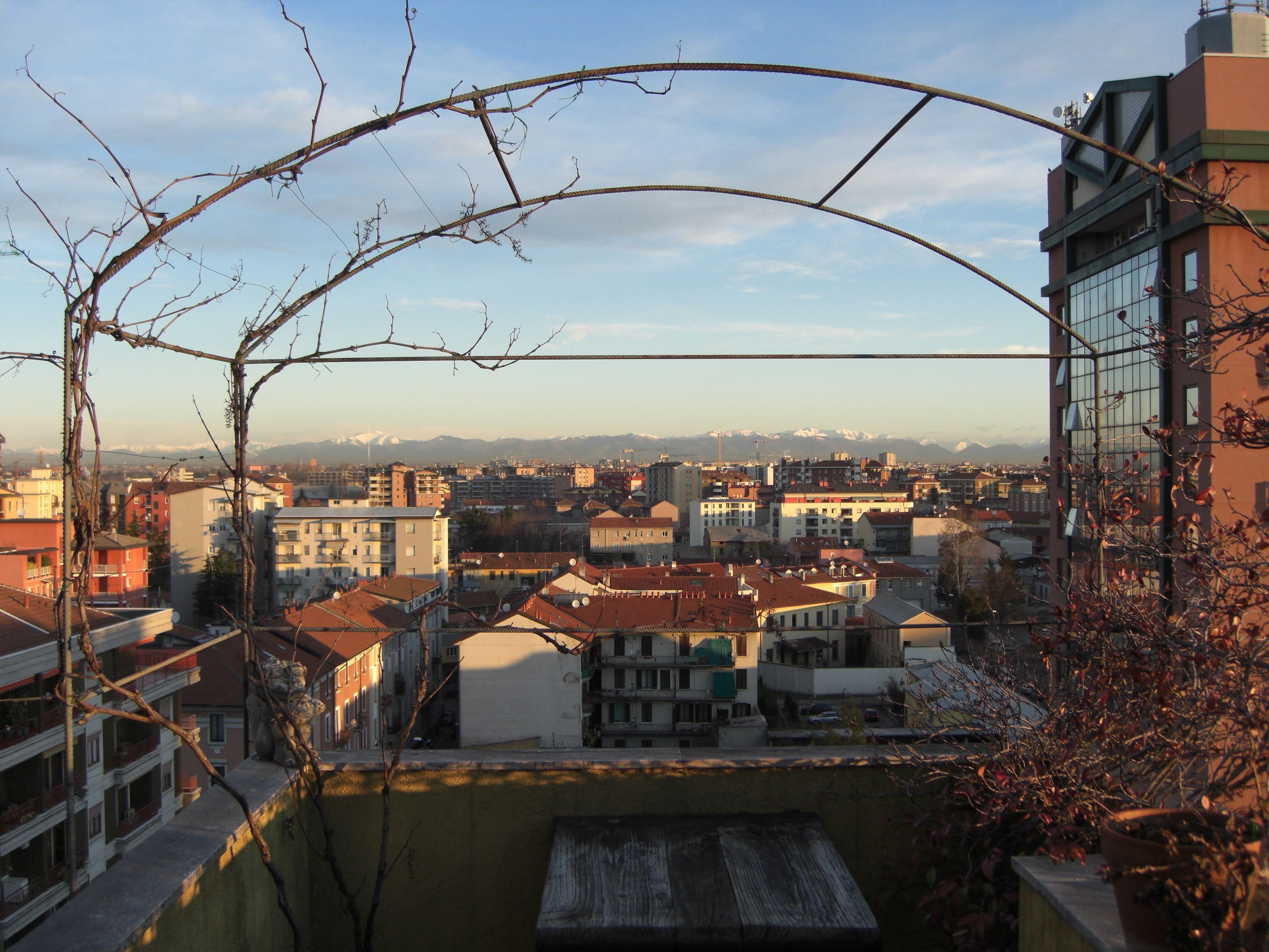 Cozy apartment in Milano in DERGANO, Milan