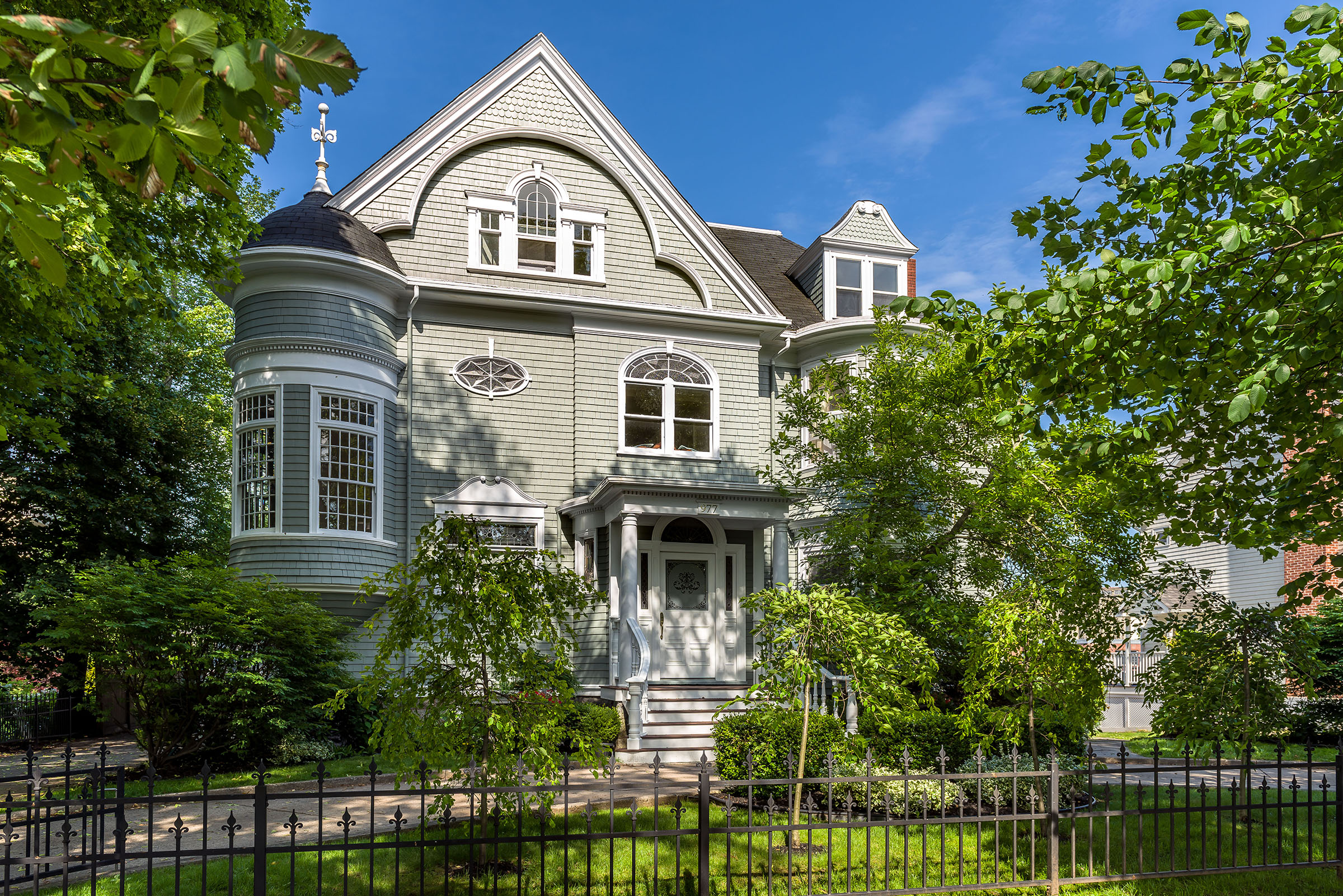 LUXURY MANSION BY HALIFAX OCEANFRONT & BEACH ☀️ Houses for Rent in