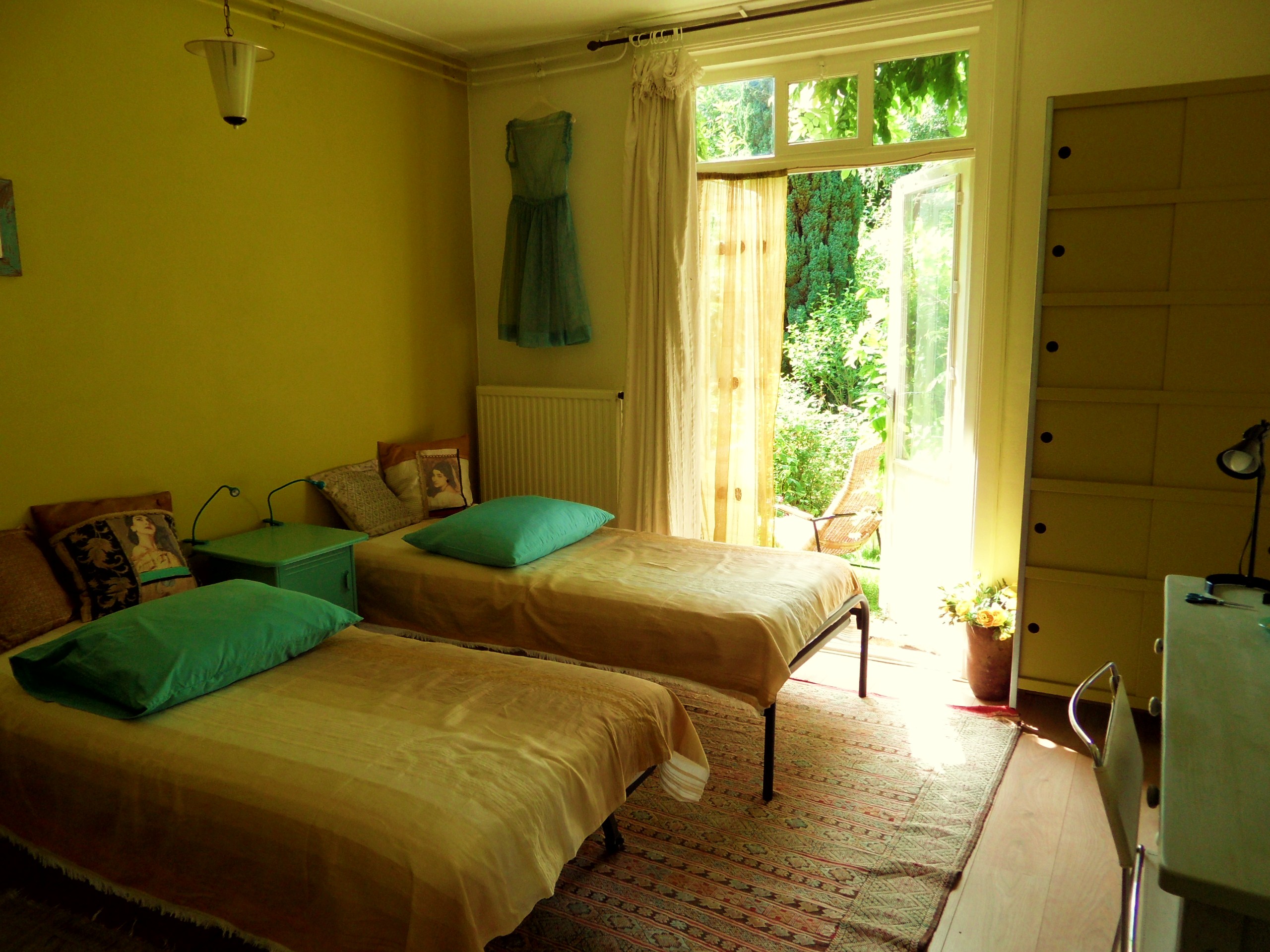 Mout's Room, cozy garden room