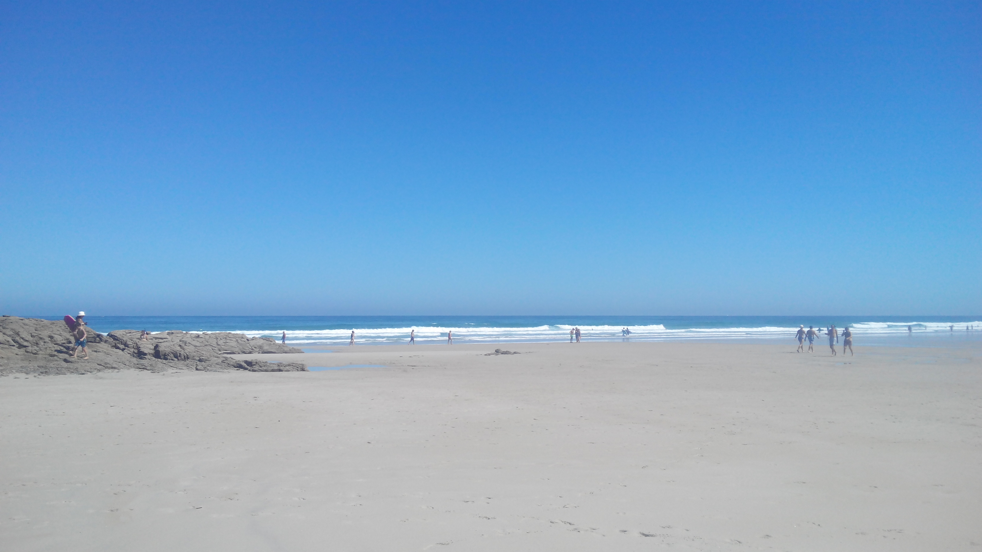 Apt. with private spa two minutes away from the beach.