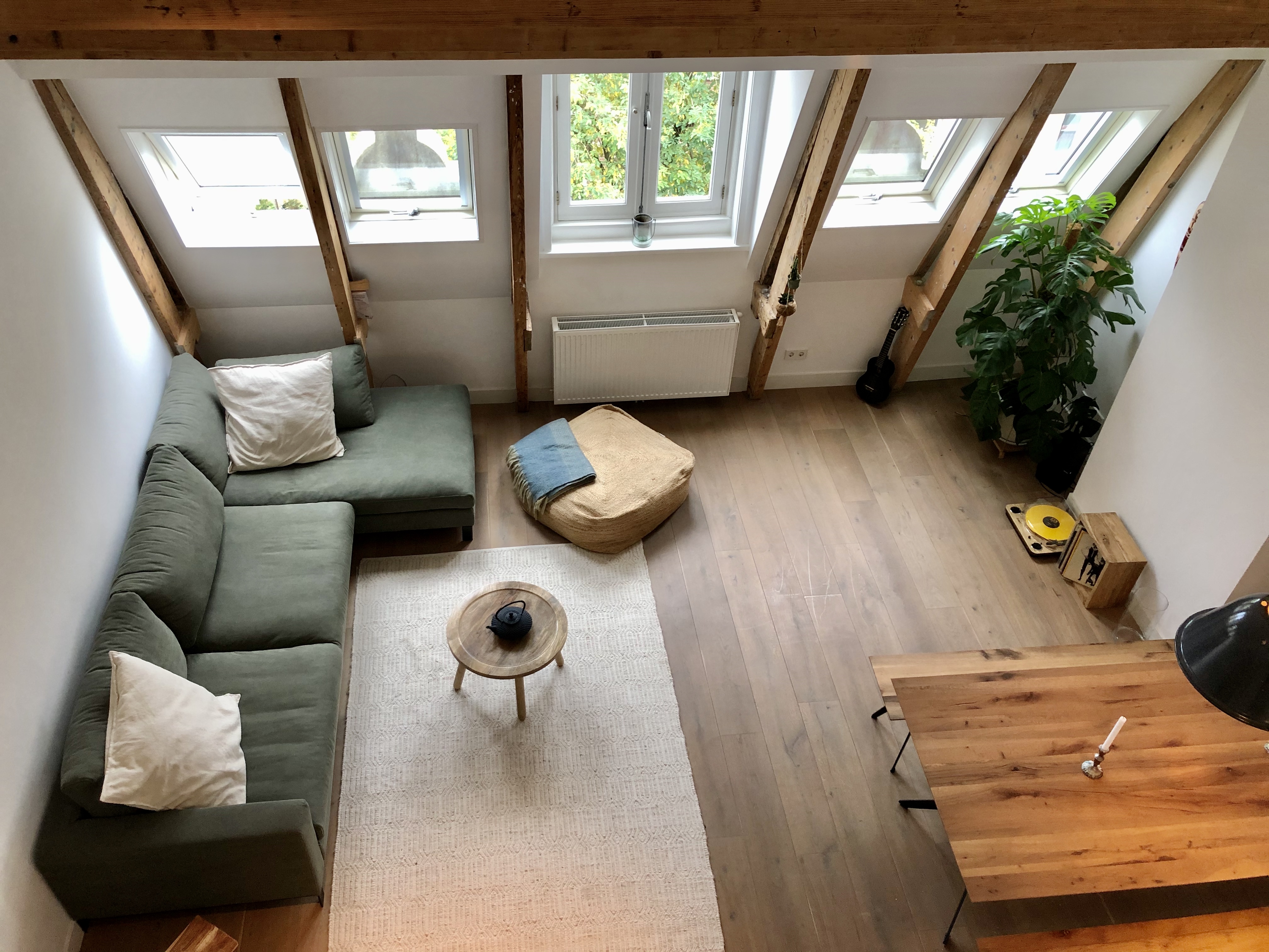 Renovated traditional attic apartment โ Amsterdam stay