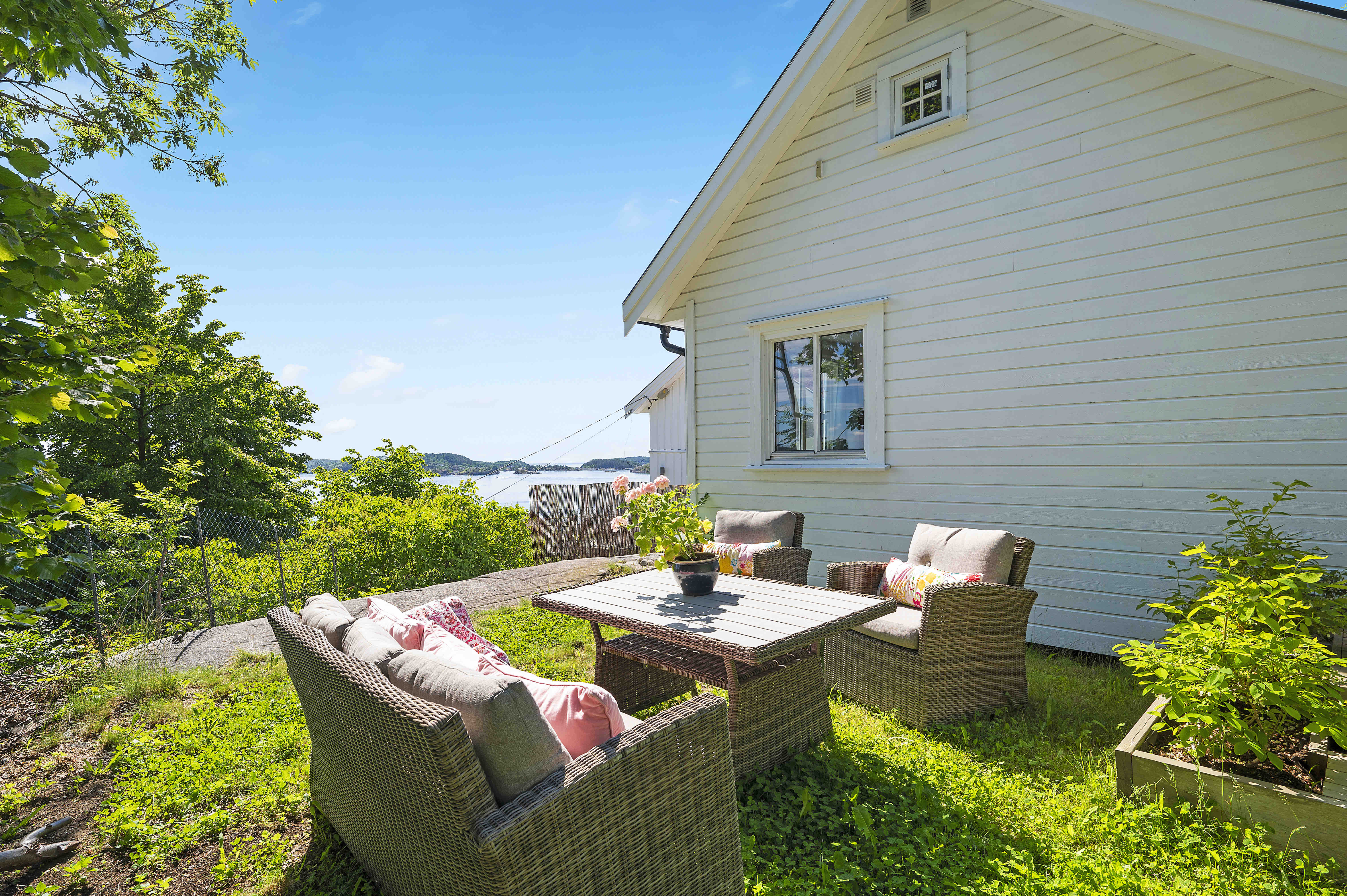 Kragerø center, cabin with lovely sea view