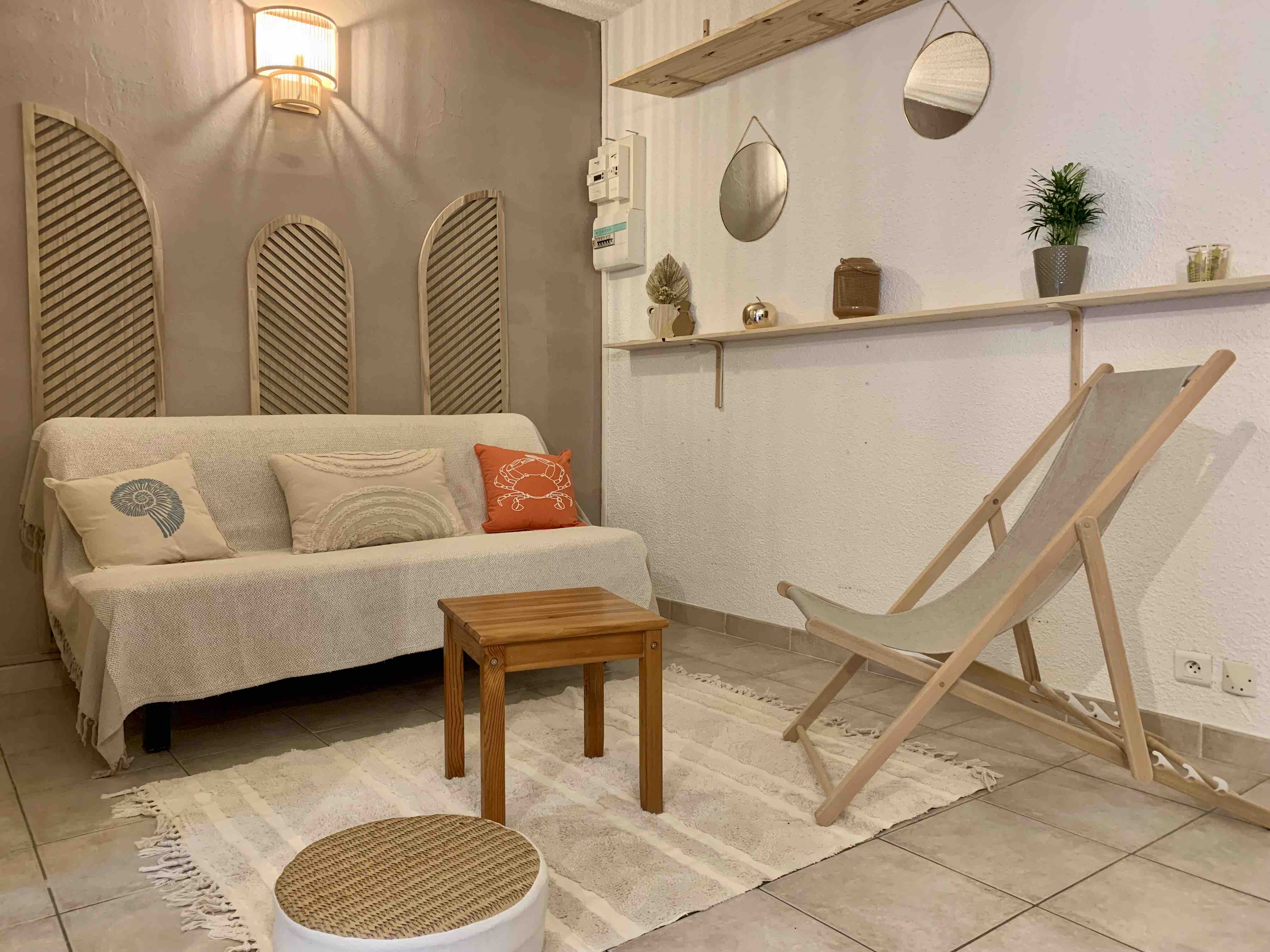 Studio 30 m from Agosta beach and 20 min from the airport