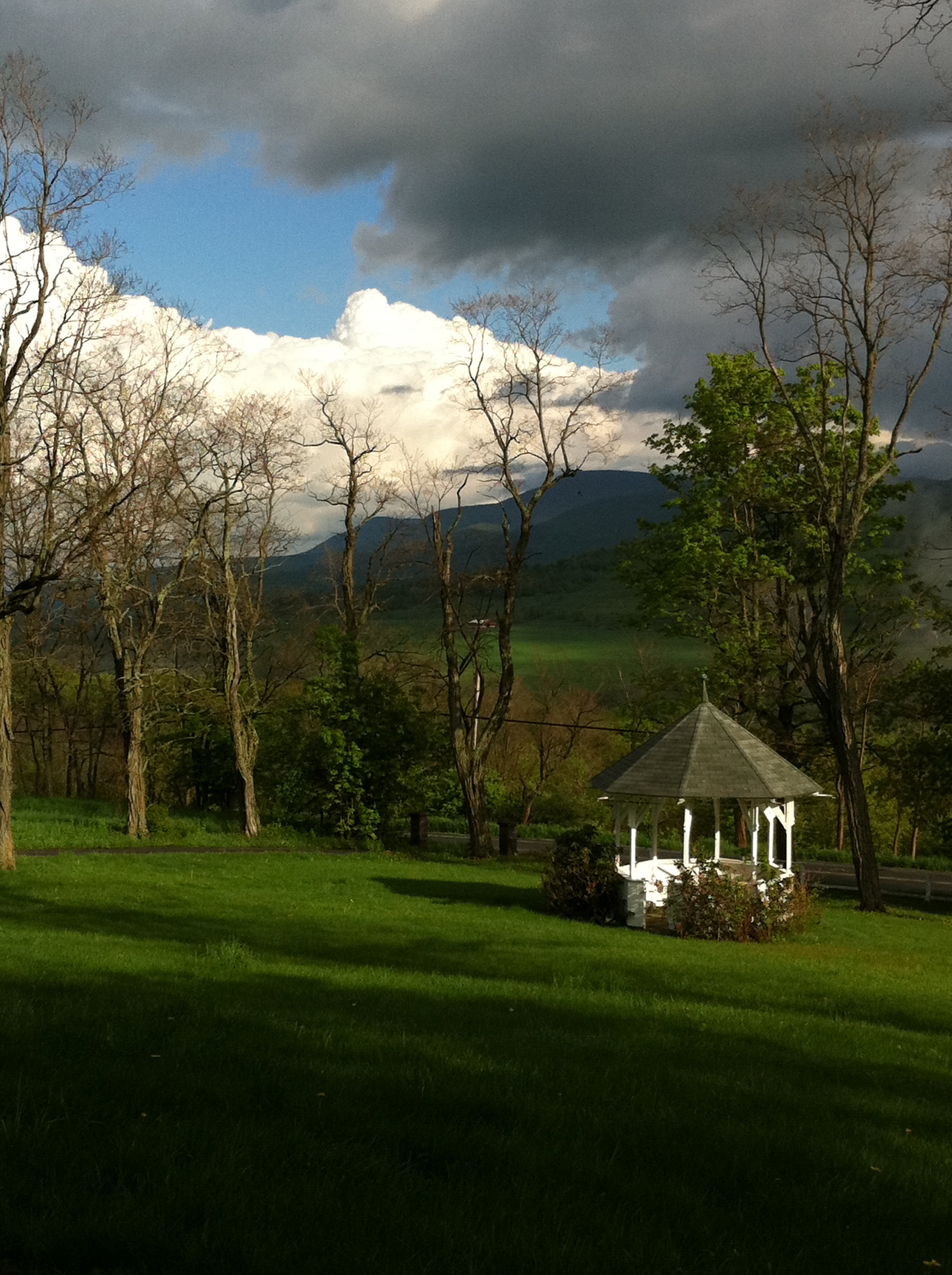 Historic Catskill Mountain House near Windham ski Houses for Rent in