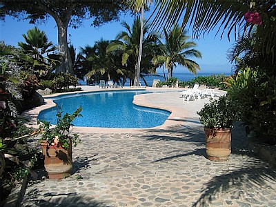 CHARMING VILLA IN GATED COMMUNITY