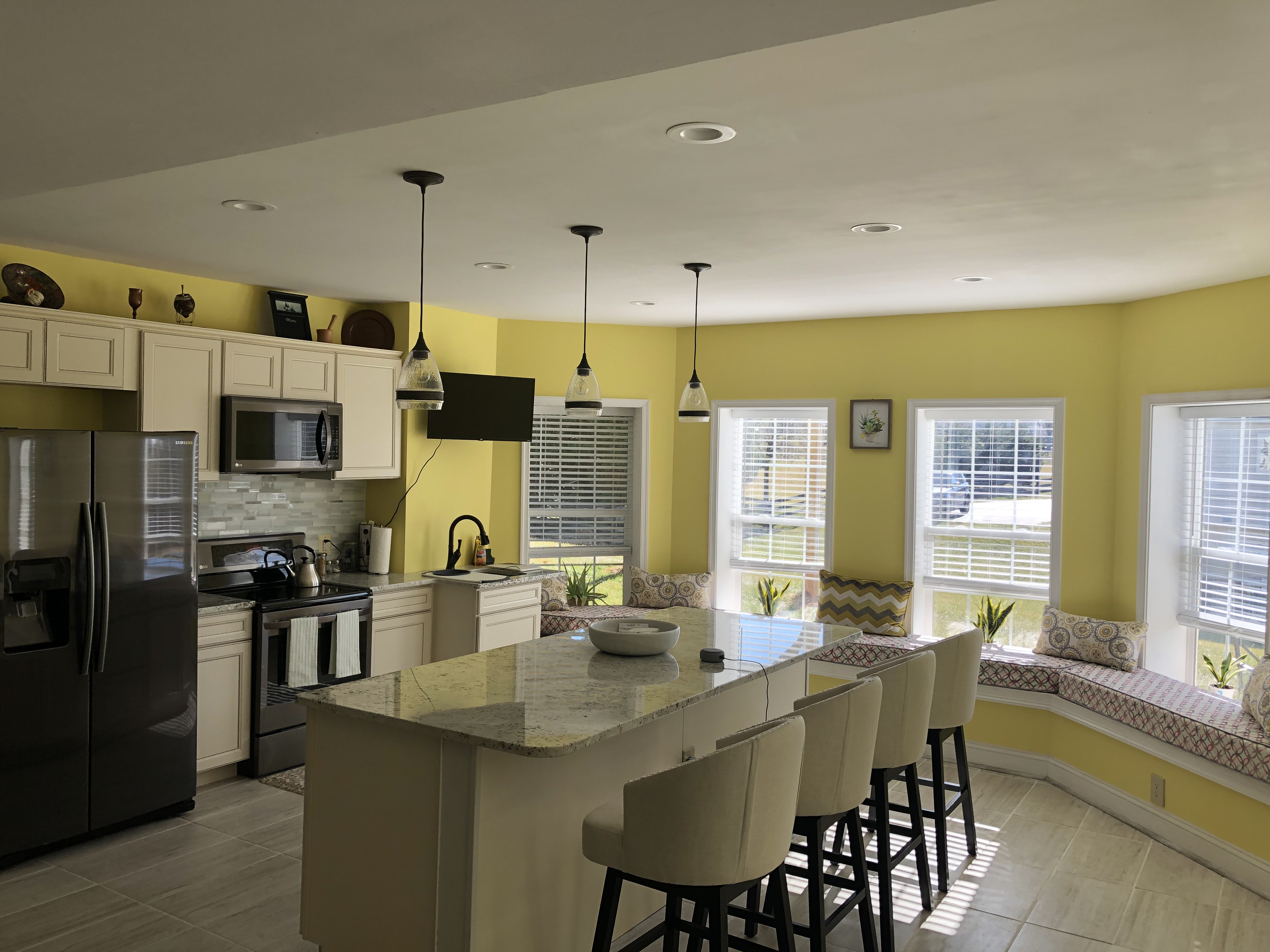 Entire Spacious Apartment with Private Entrance