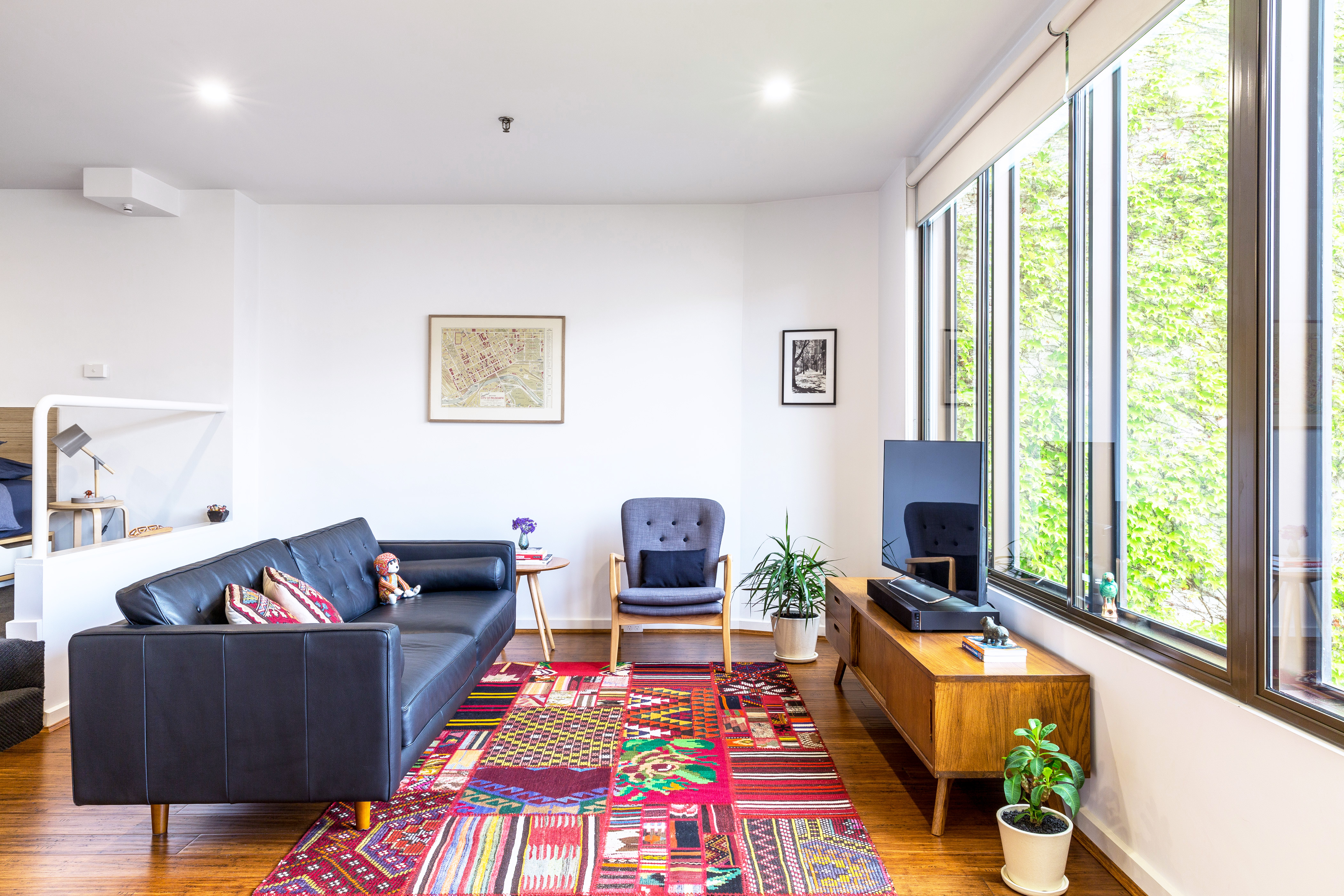 Comfortable Studio Apartment near Parliament House