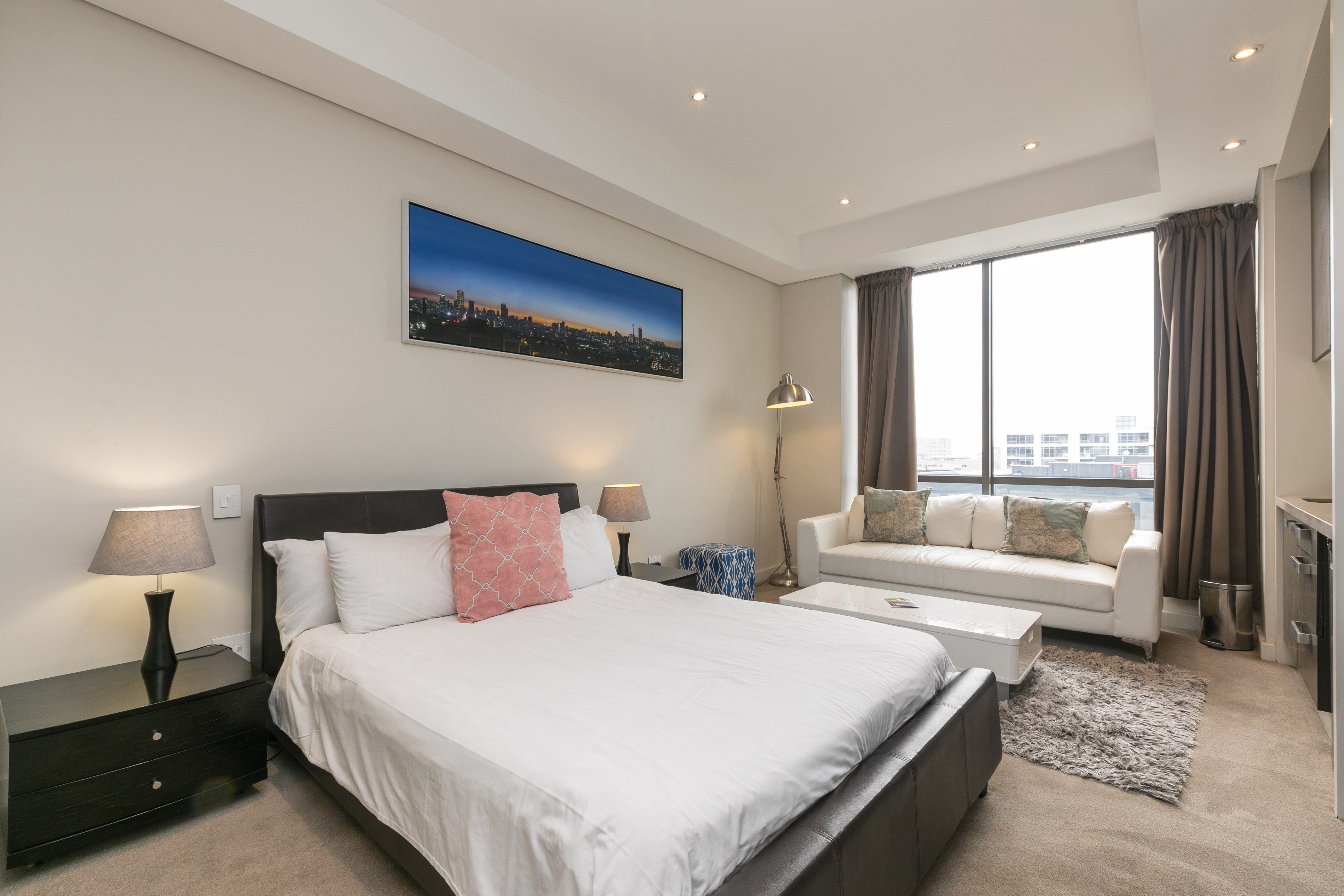 Sandton Skye Luxury Apartment Condominiums for Rent in Sandton