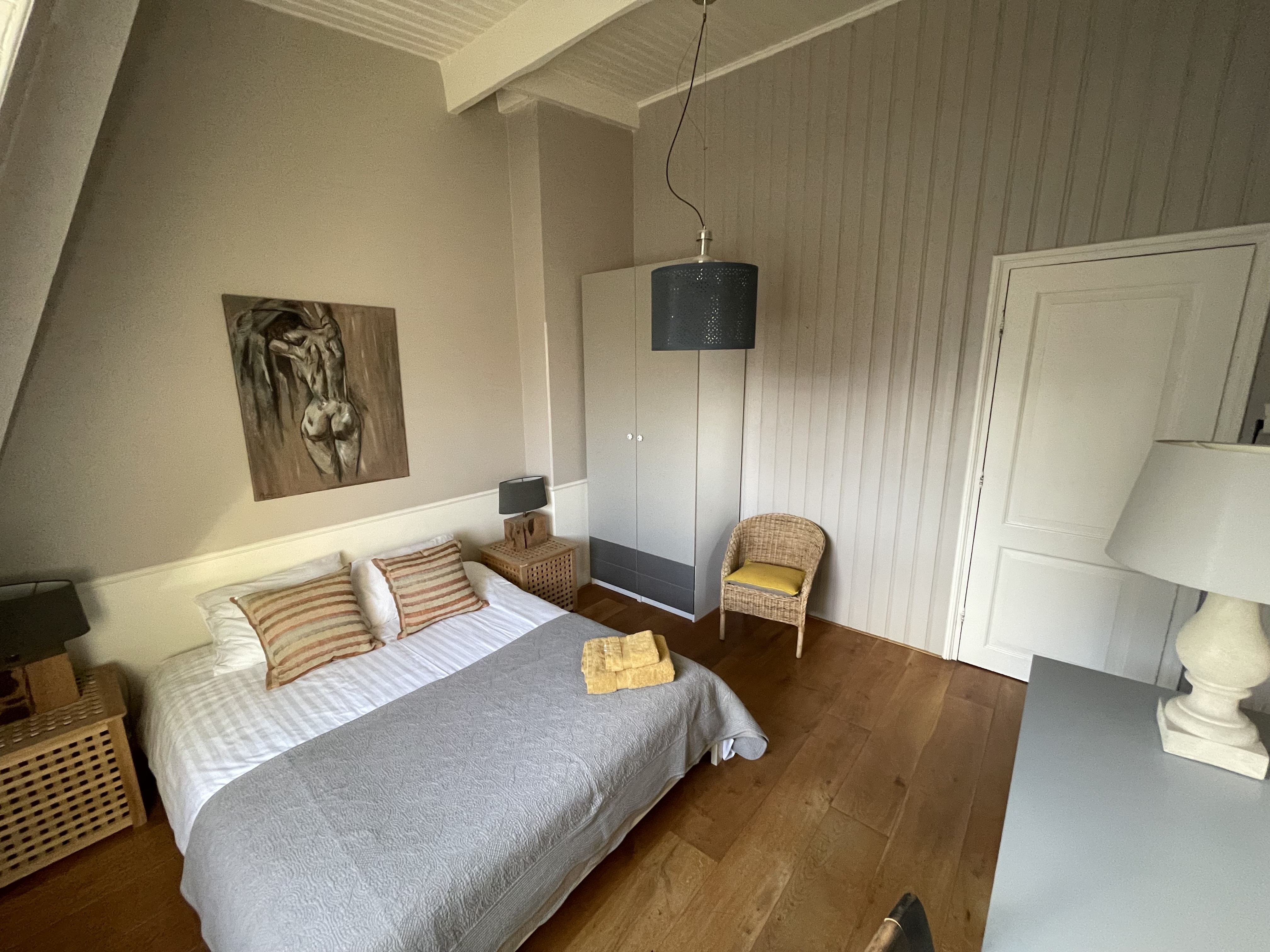 Den Haag, Top Floor near city center — The Hague stay