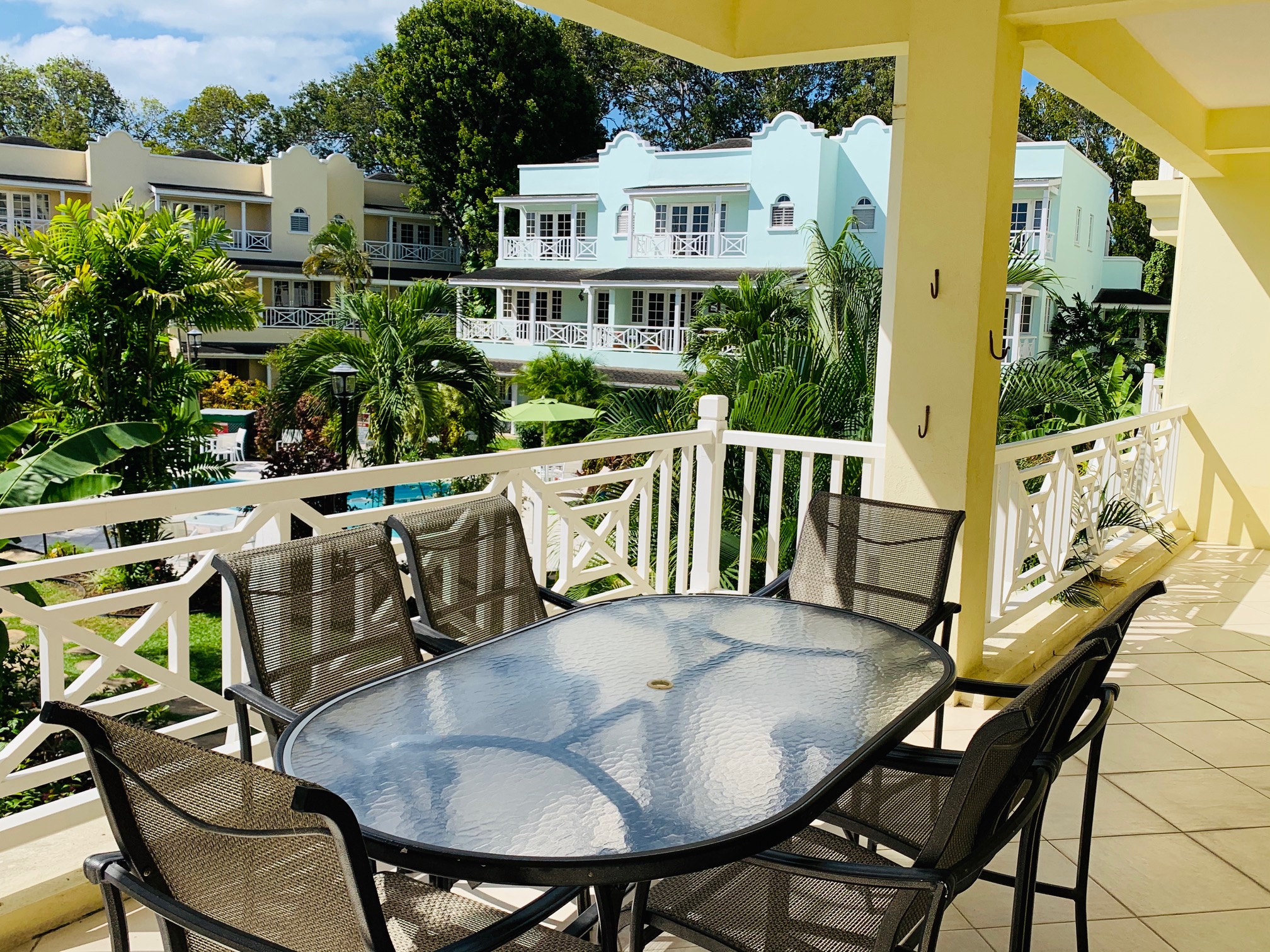 Luxury spacious condo in the heart of it all