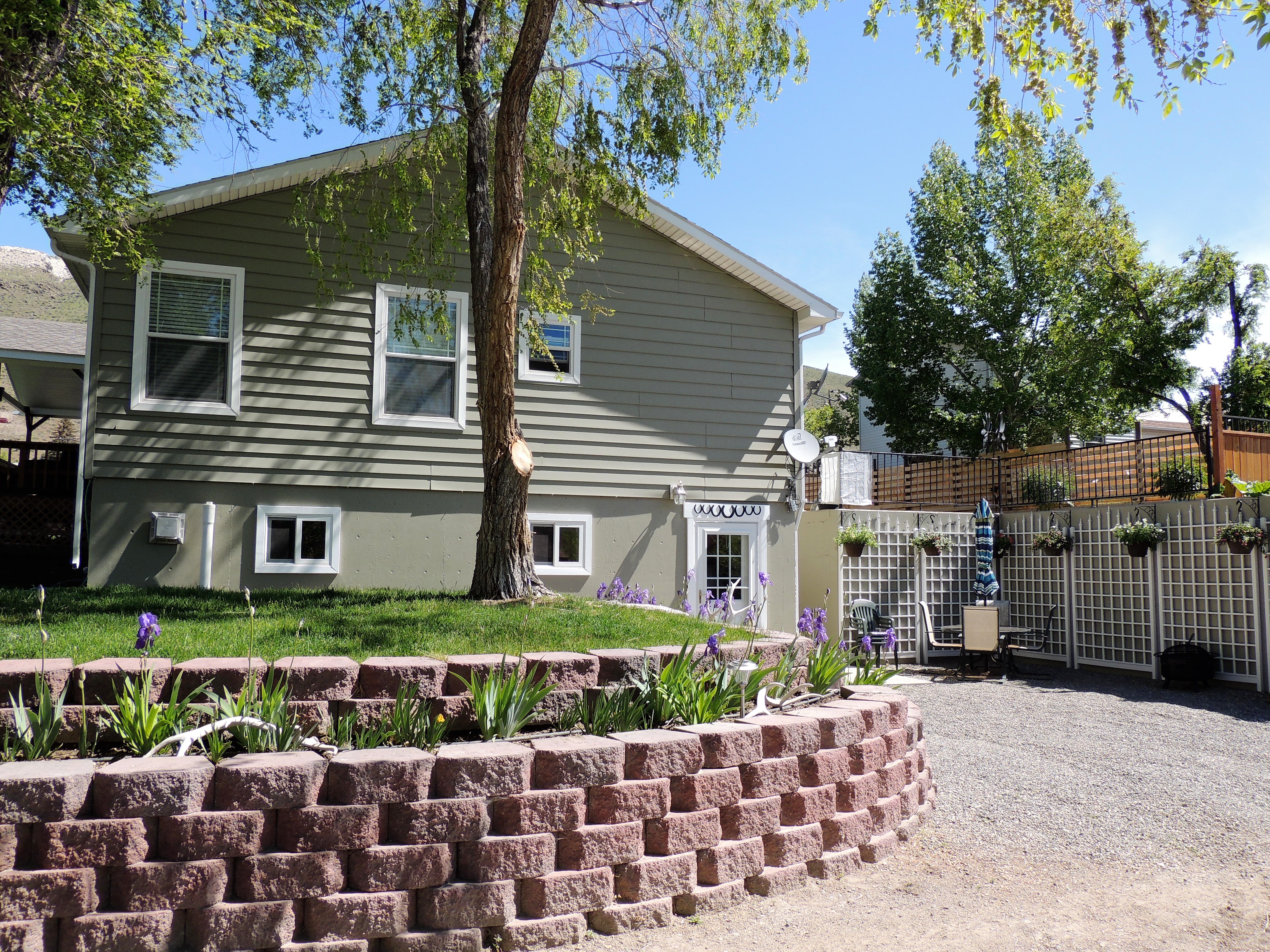 3 Lazy H Yellowstone Lodging