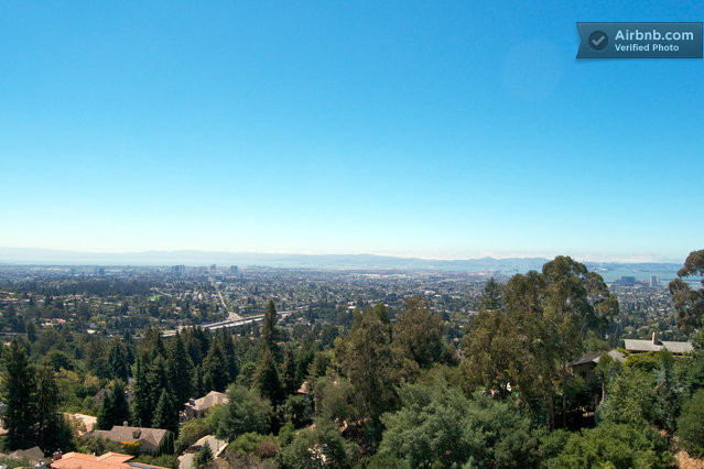 In-law in the hills with views 2BR in Claremont, Oakland