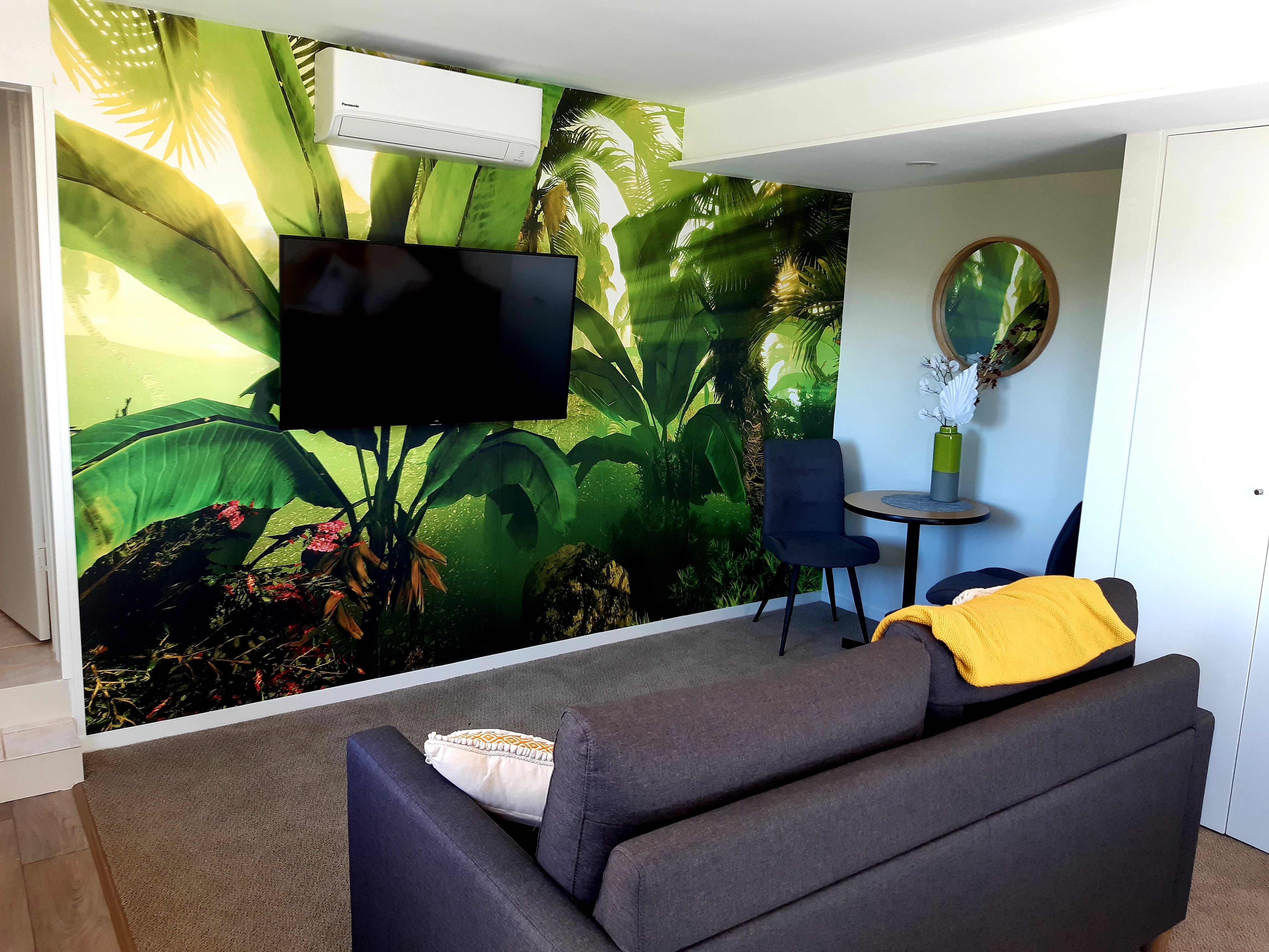 The Palms, Studio Apartment