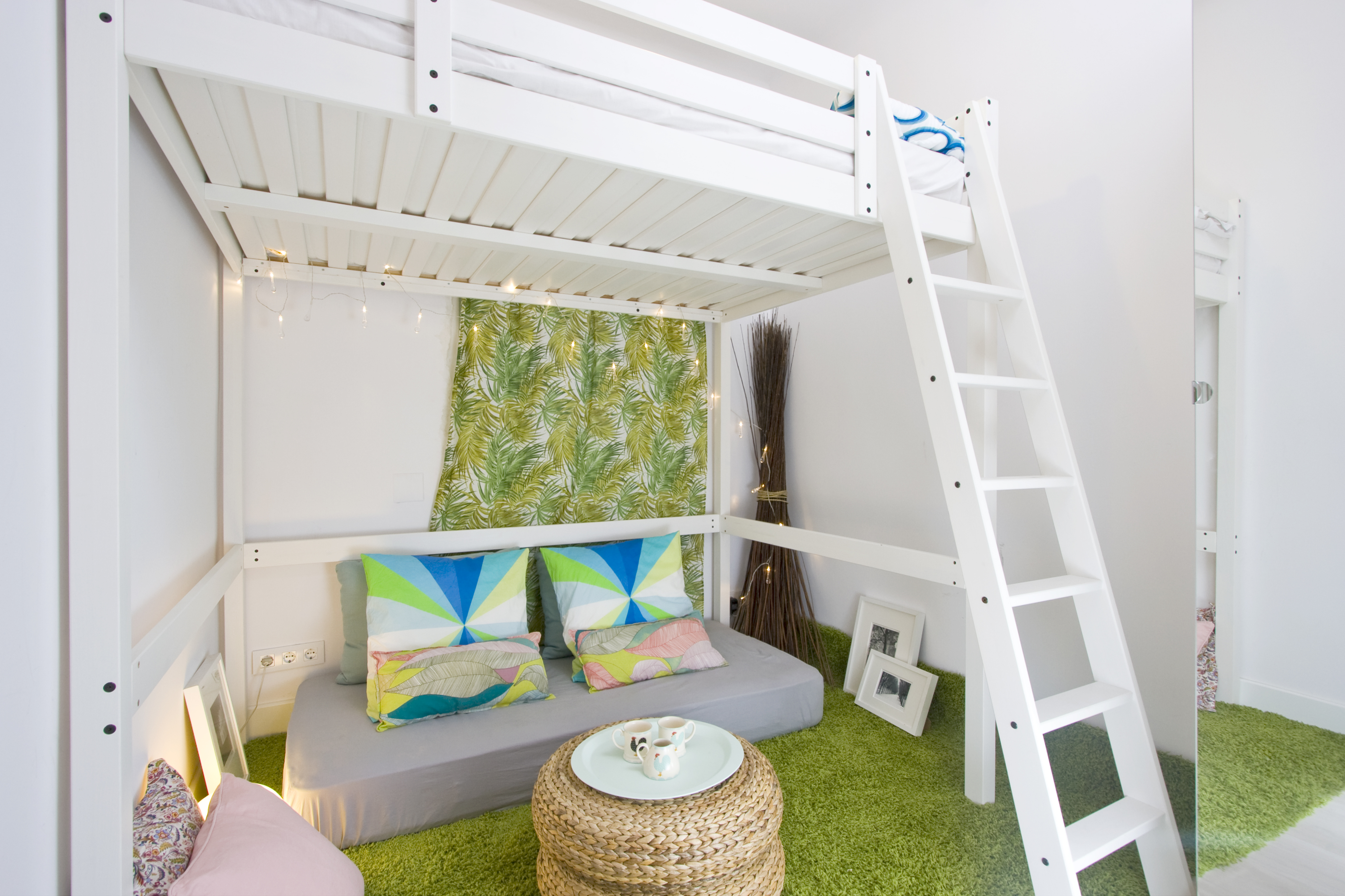 Central Garden Themed Room near Metro & Museums