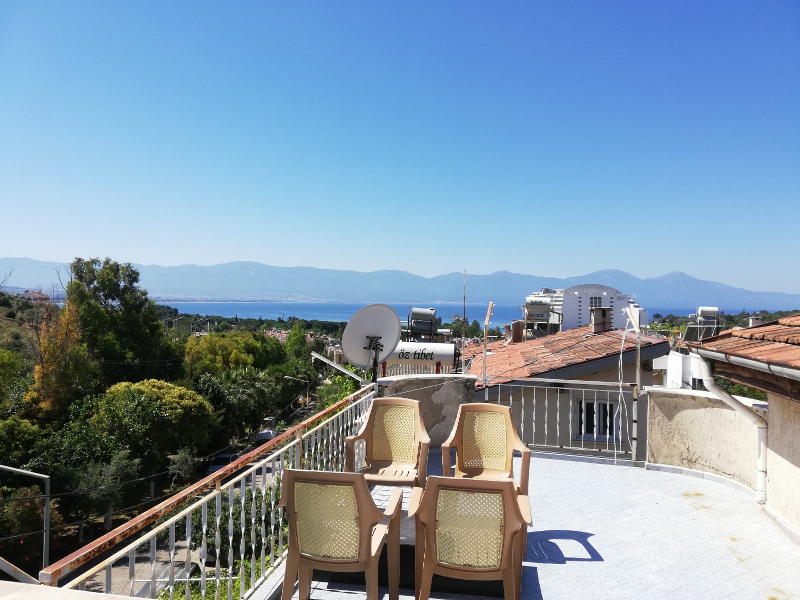 KUSADASI KADINLAR DENIZINDE 3+1 KIRALIK VILLA Kuşadası şehrinde