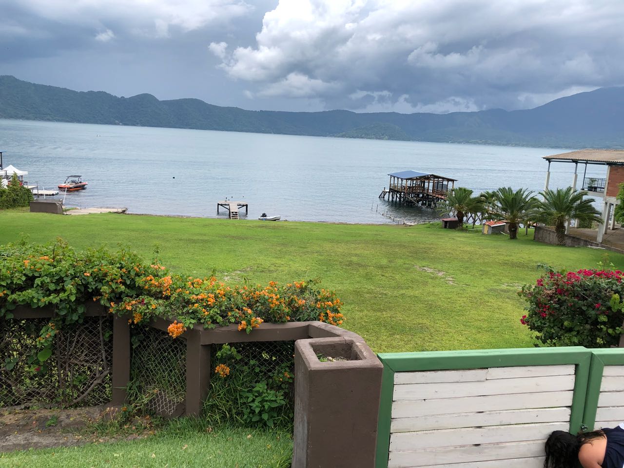 Palo Alto, Lake Front Lago de Coatepeque Casas cueva en alquiler en
