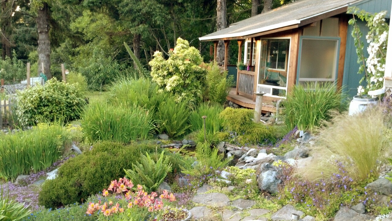 Windsong Garden Cottage Cottages for Rent in Gold Beach, Oregon, United States Airbnb
