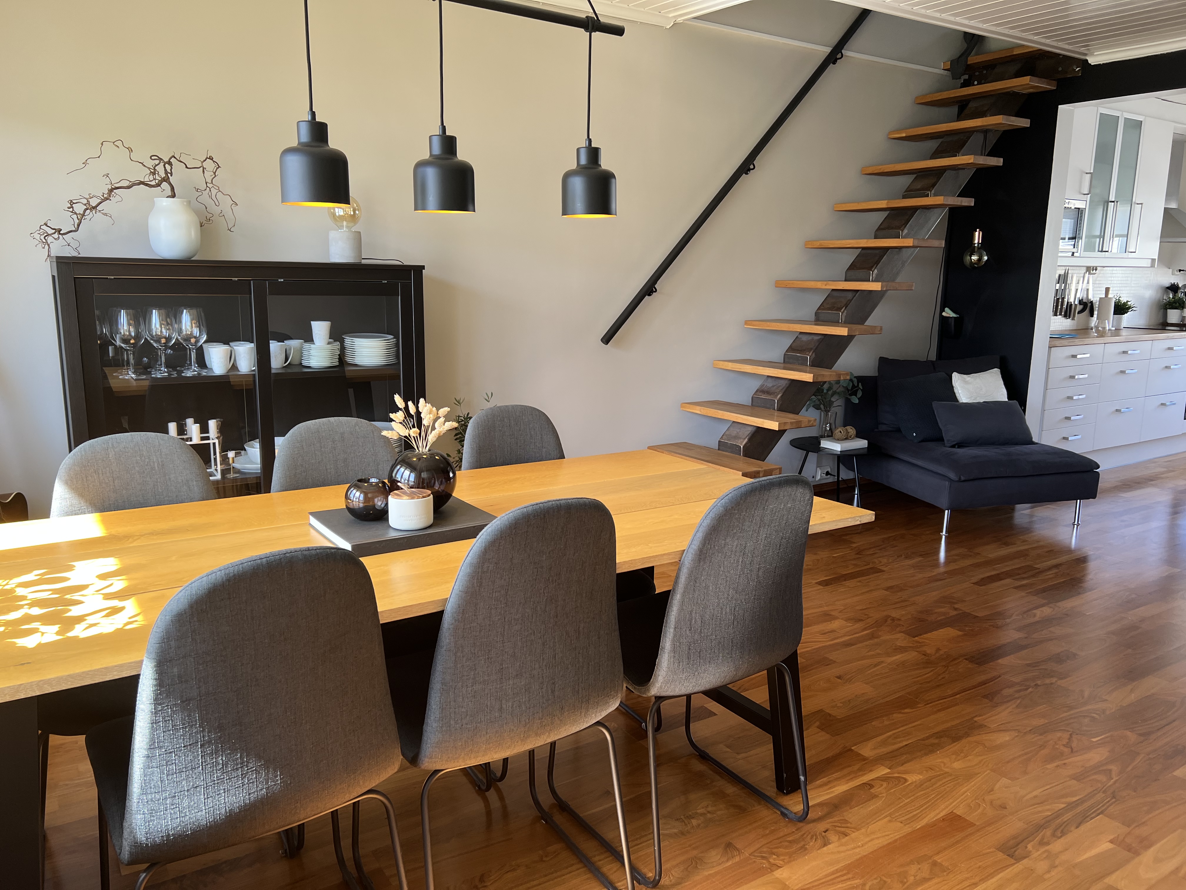 Close to downtown, great apartment.