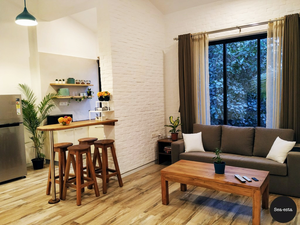 Modern 1BR w/Pool & Gym- 7 mins walk Vagator beach