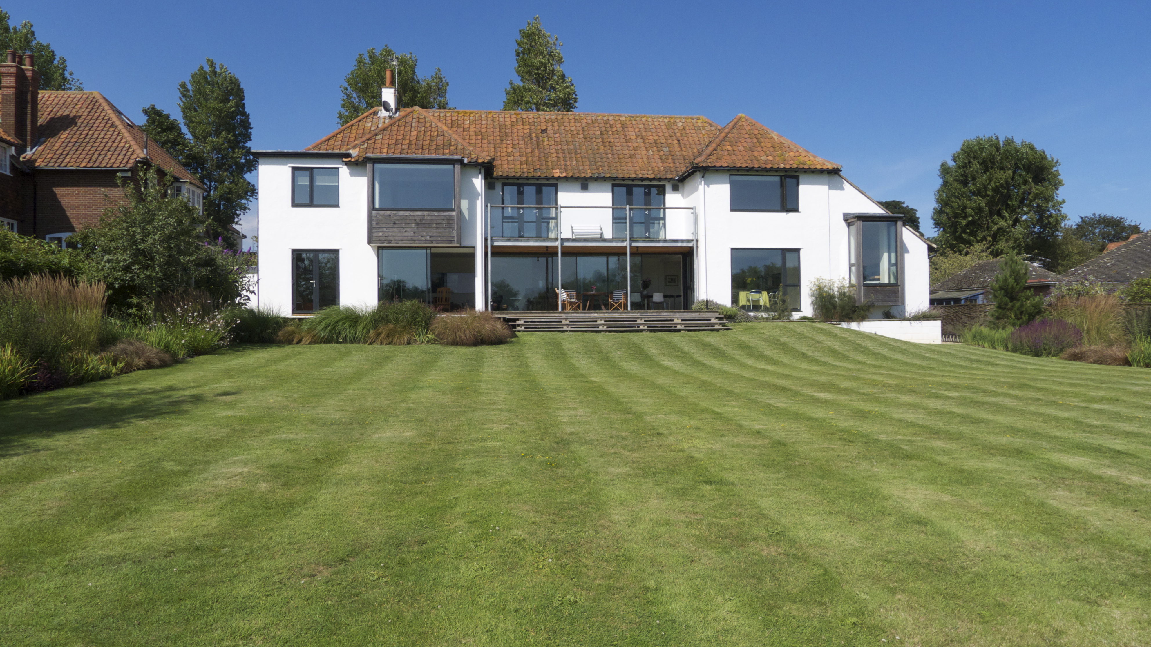Spectacular House on the Meare