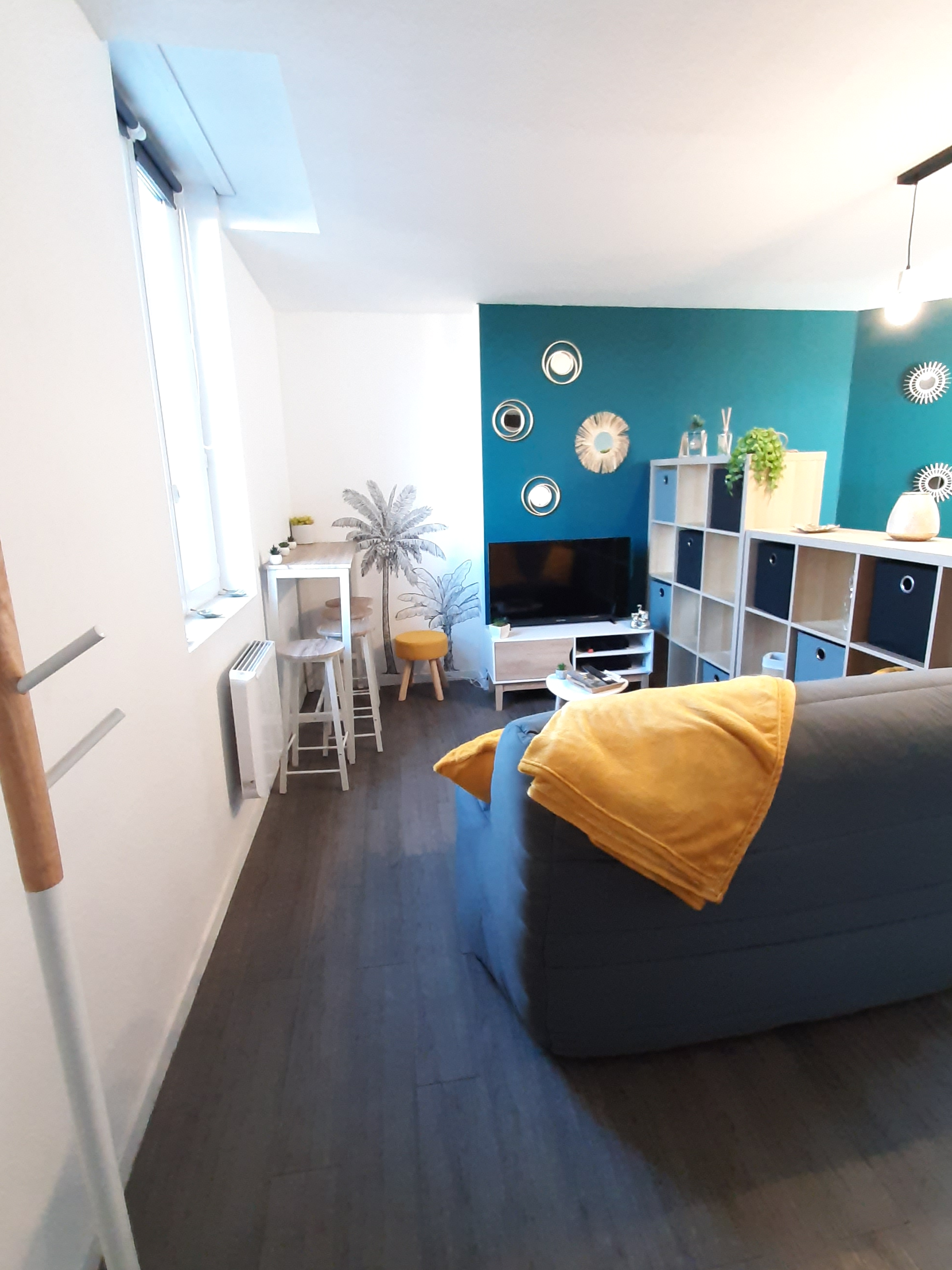 Charming Studio near city center airport train station