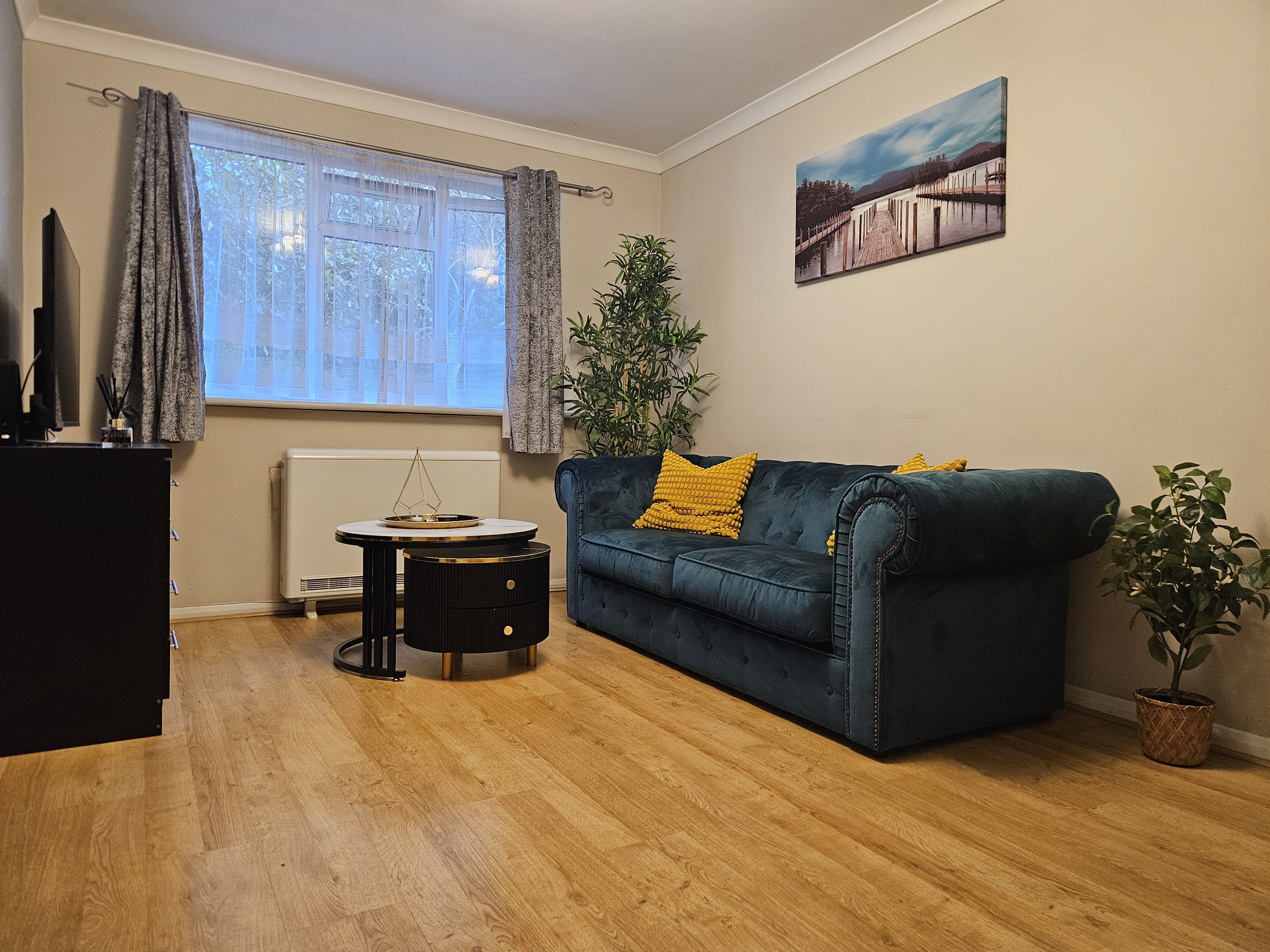 Self Contained cosy one bedroom apartment