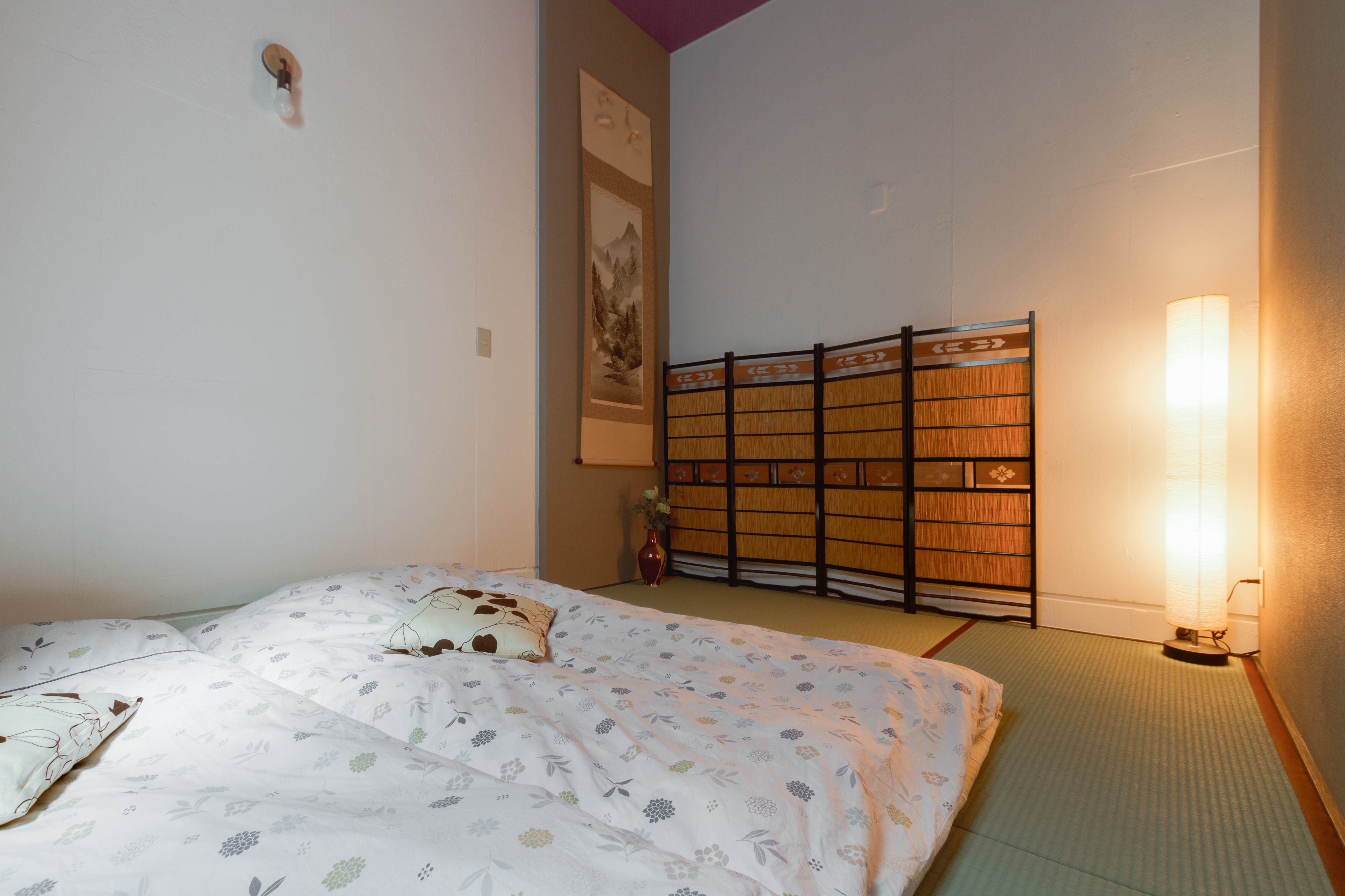 Vintage and Japanese-style house, custom designed by a famous designer.