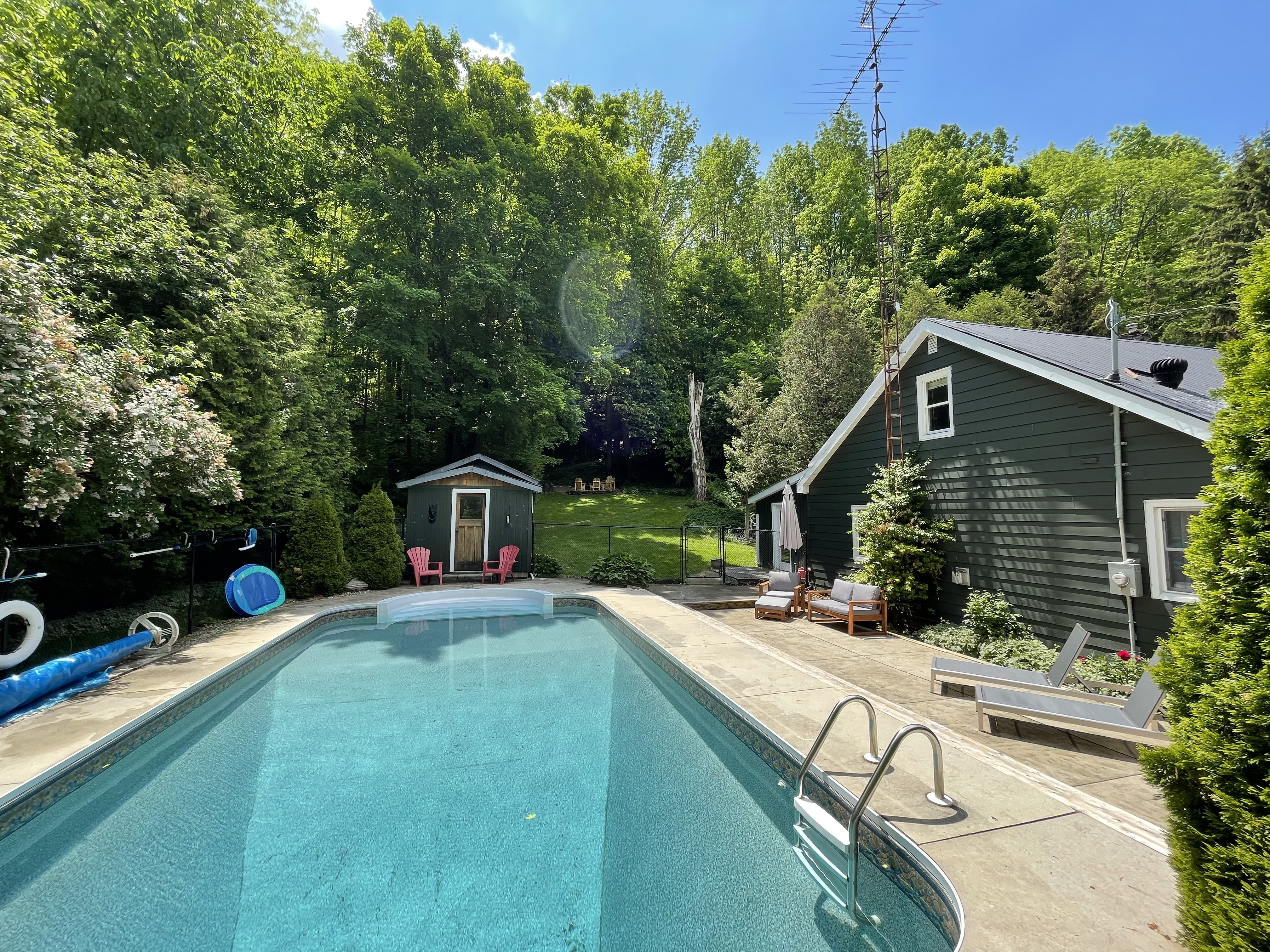 Woodski Mountain Retreat w/Pool & 3+ Private Acres