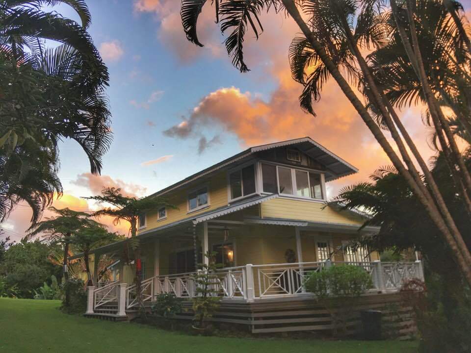 Romantic Hana Hideaway with Big Ocean Views Houses for Rent in Hana