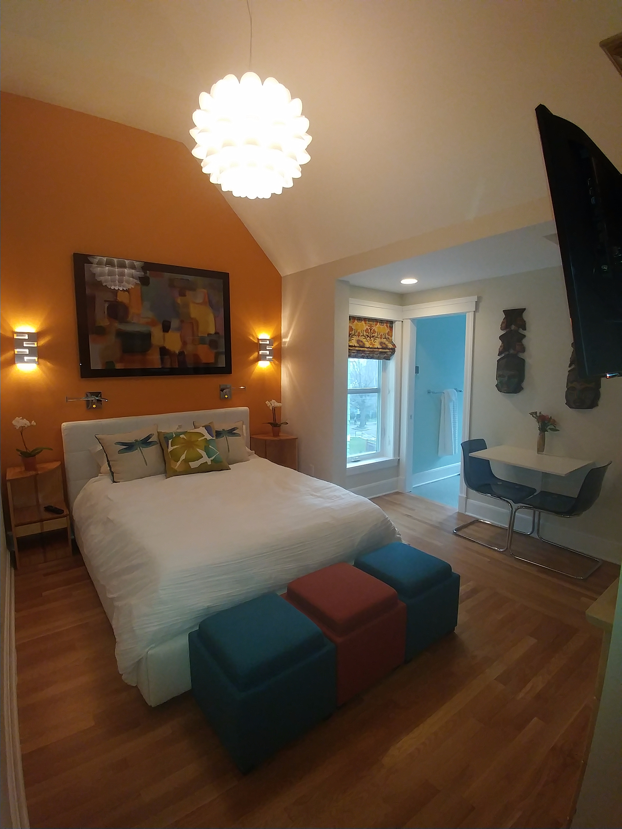 Minerva Inn - Saffron Suite - Capitol Hill