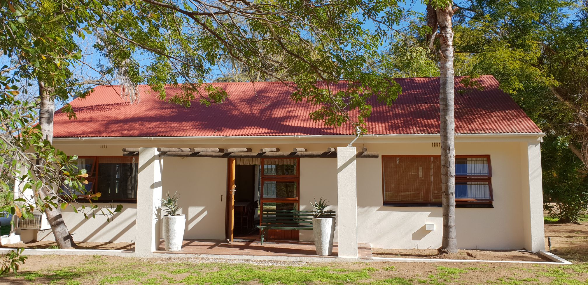 Protea Chalet Chalets for Rent in Clanwilliam, Western Cape, South Africa