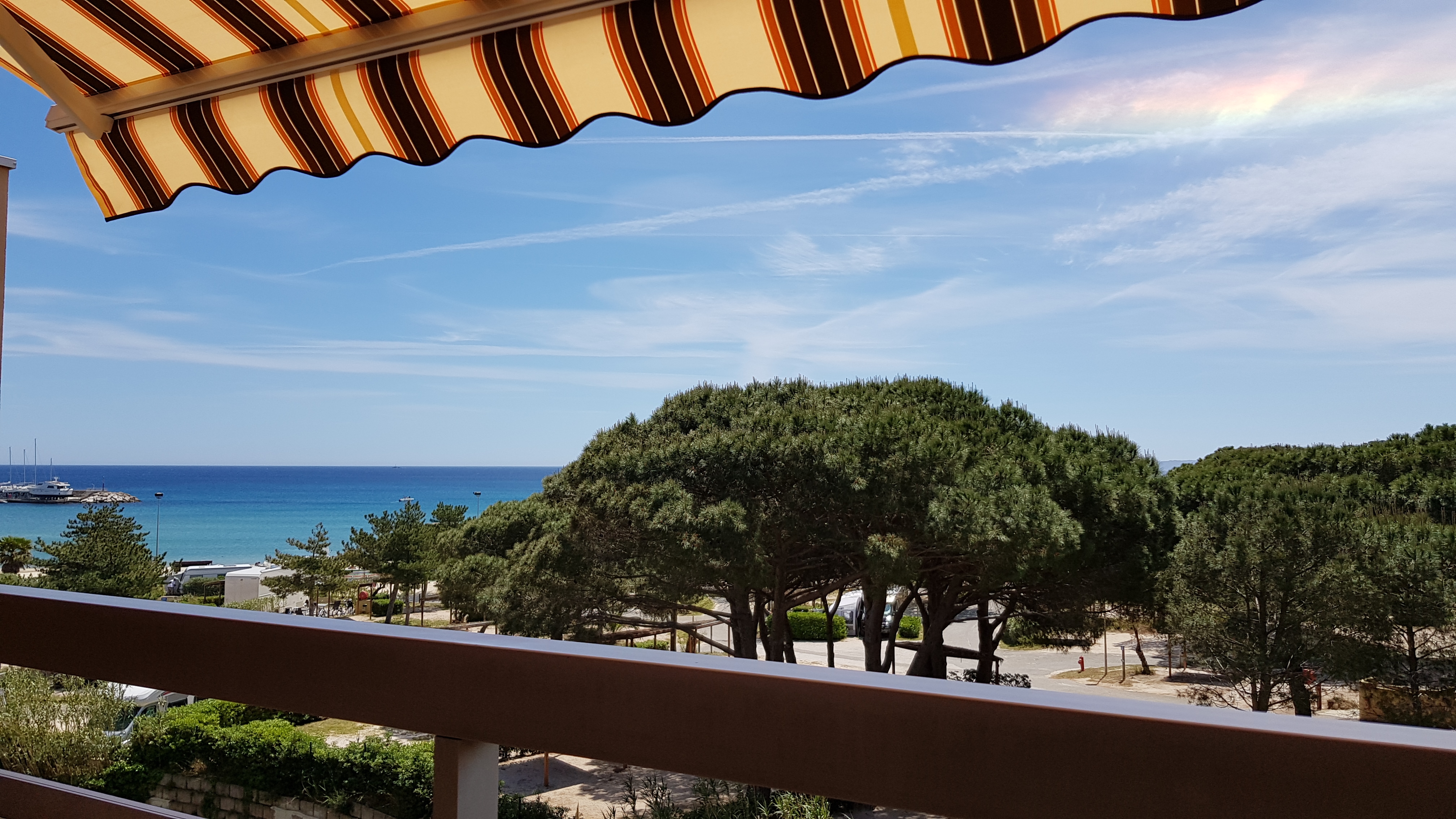 Studio sea view - beach and swimming pool at 100m