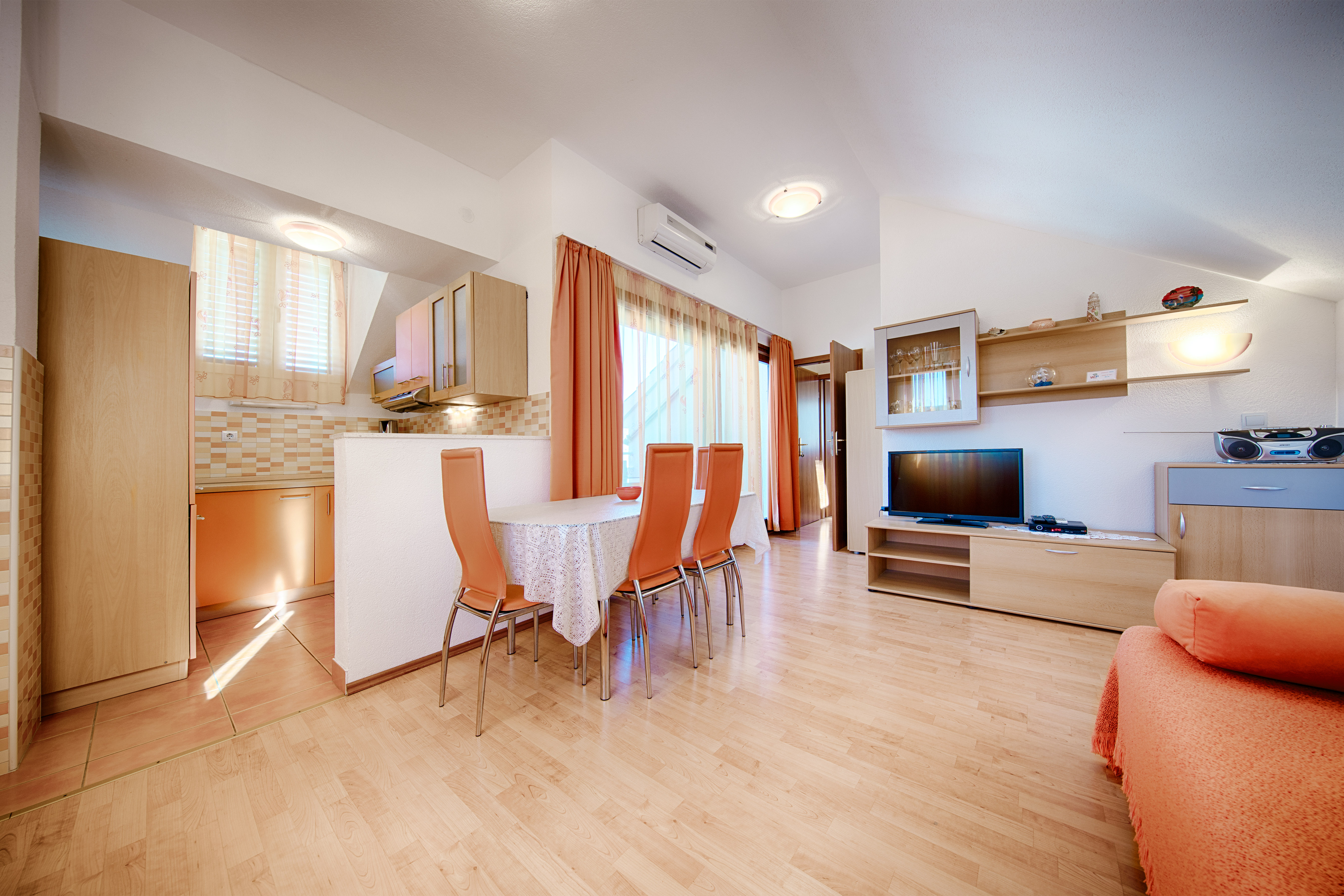 One bedroom apartment with balcony 