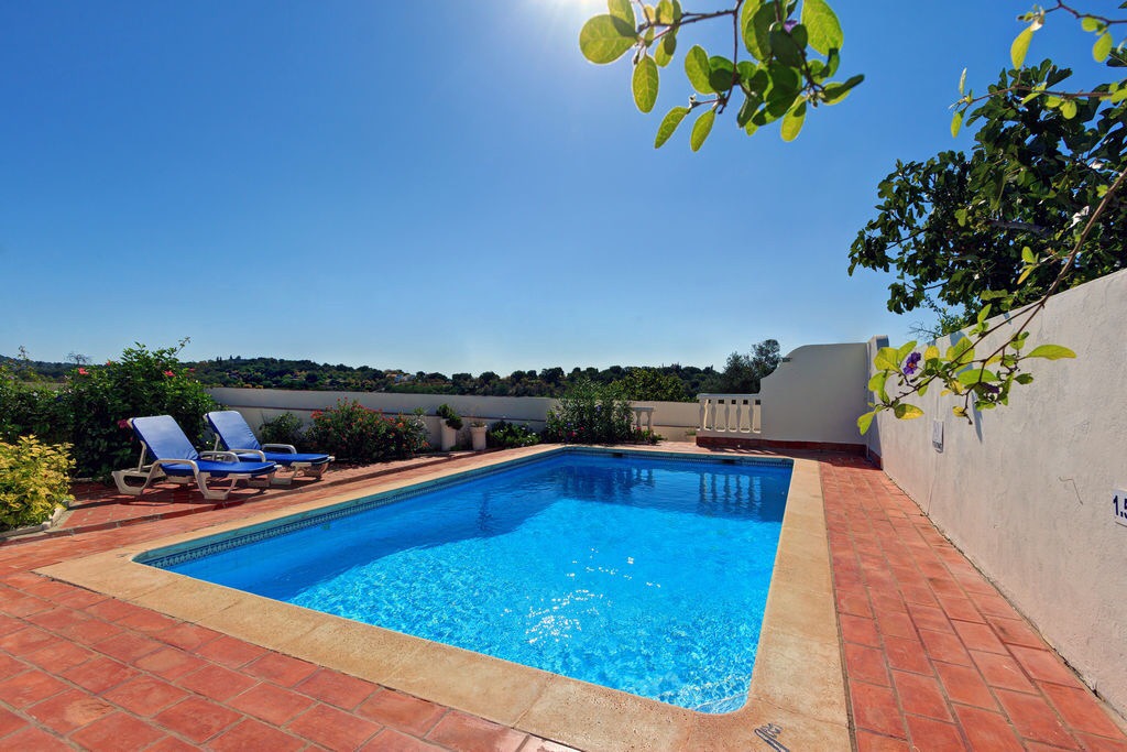 Lovely hilltop villa nr. Boliquieme. Private pool.