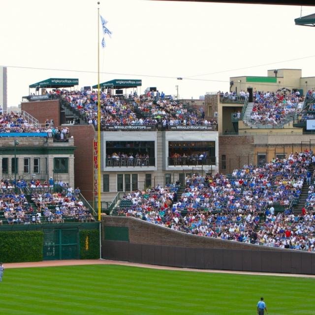 4 Bedroom Across from Wrigley Field Stadium Suite Apartments for Rent